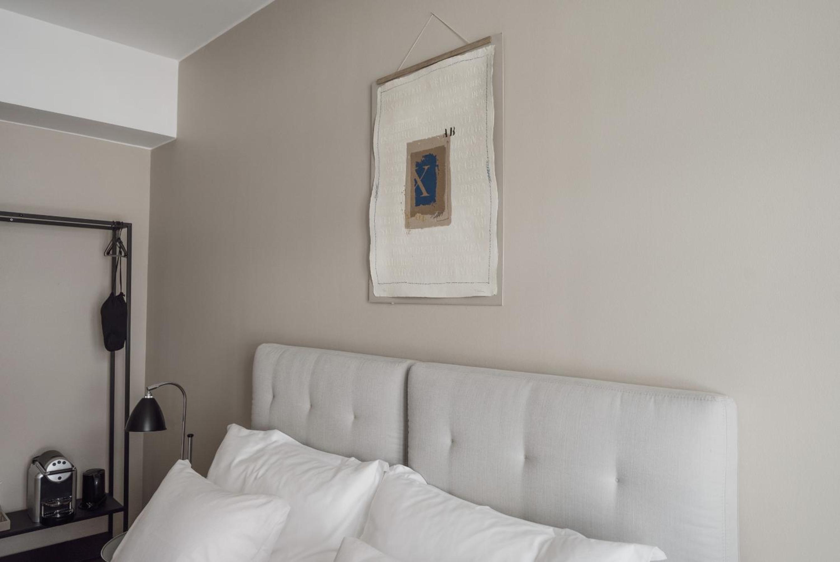 Double Room - Photo 4
