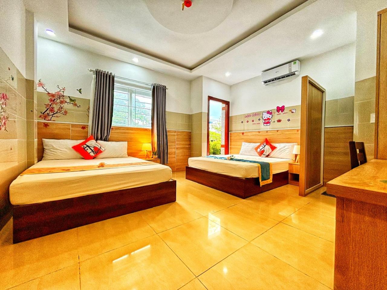 Quadruple Room with Balcony