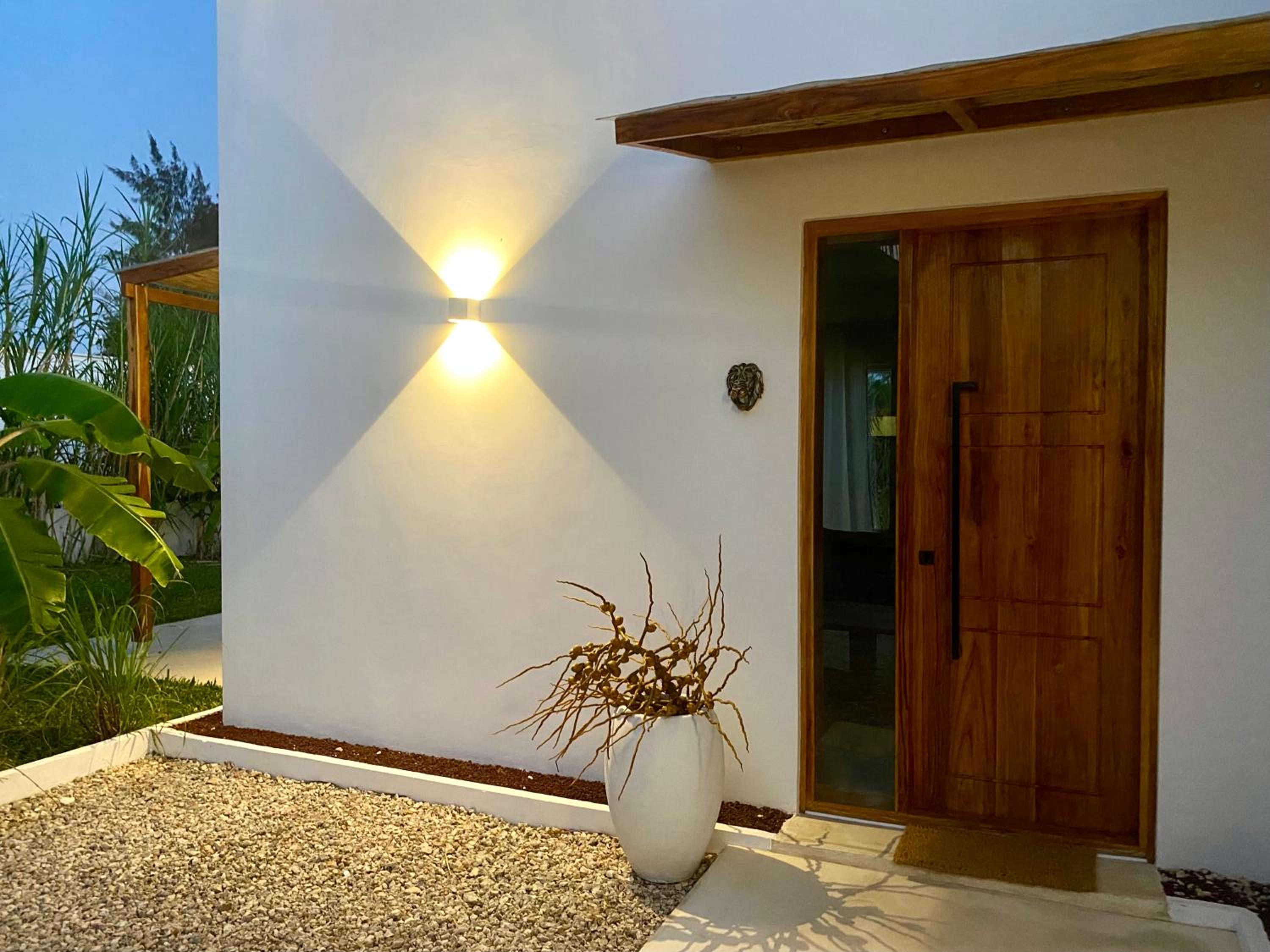 Three-Bedroom Villa photo 3
