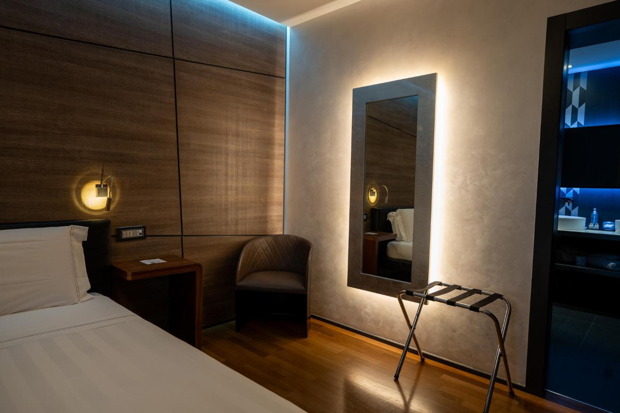 Available room