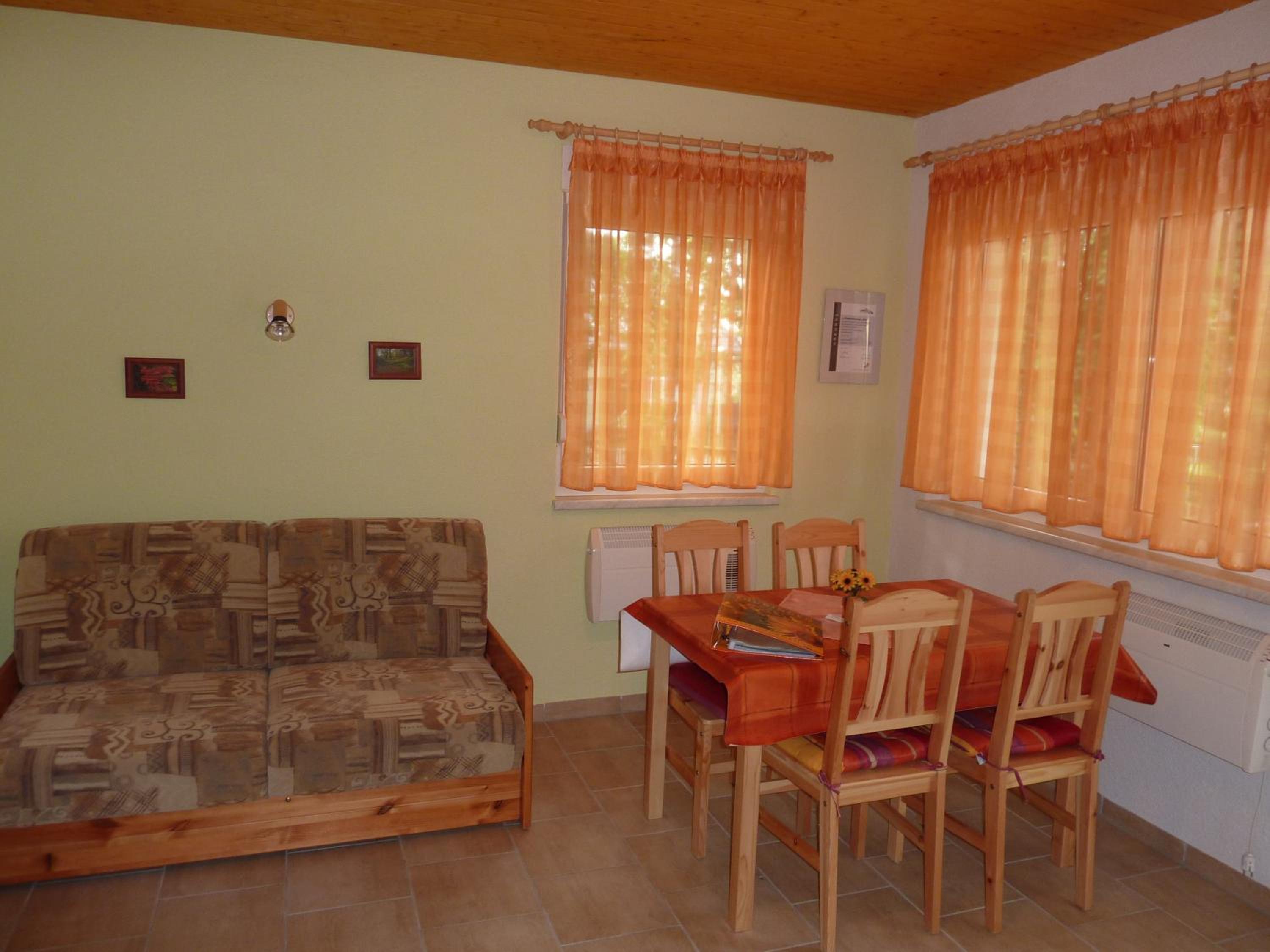Apartment photo 2