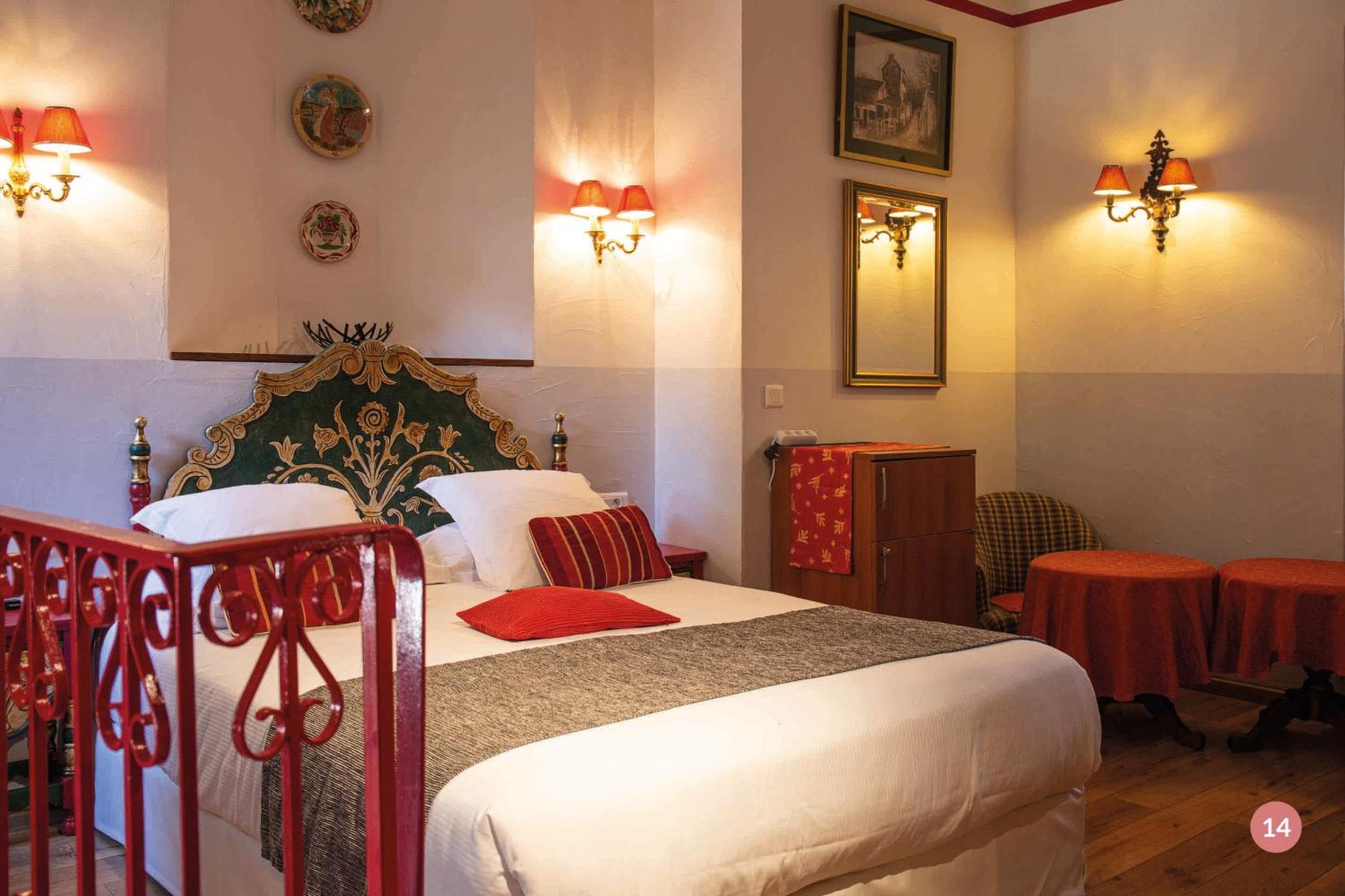 Superior Room - Photo 9