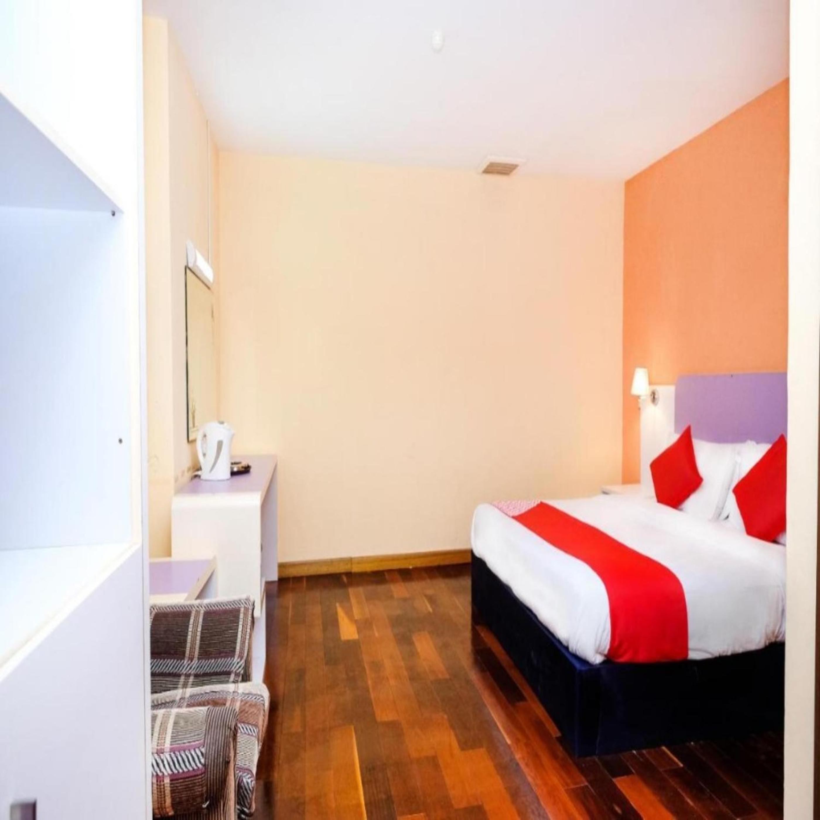 Standard Double Room - Photo 4