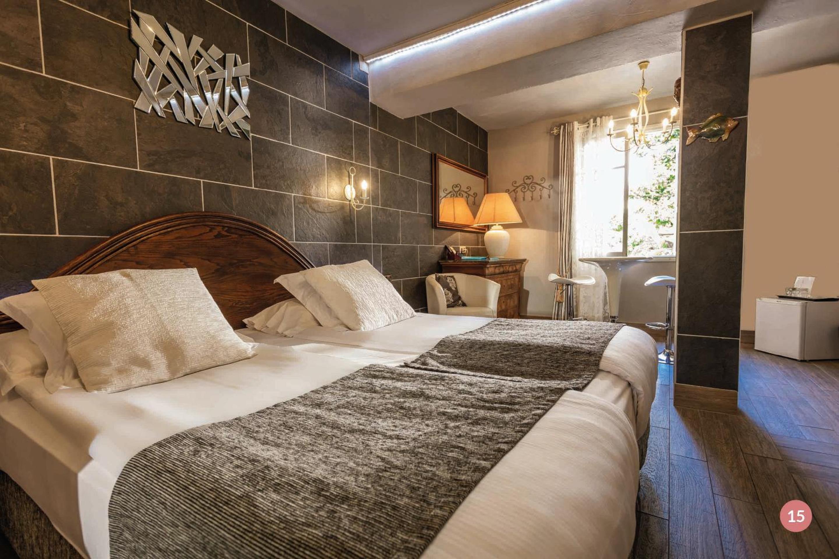 Superior Room - Photo 5