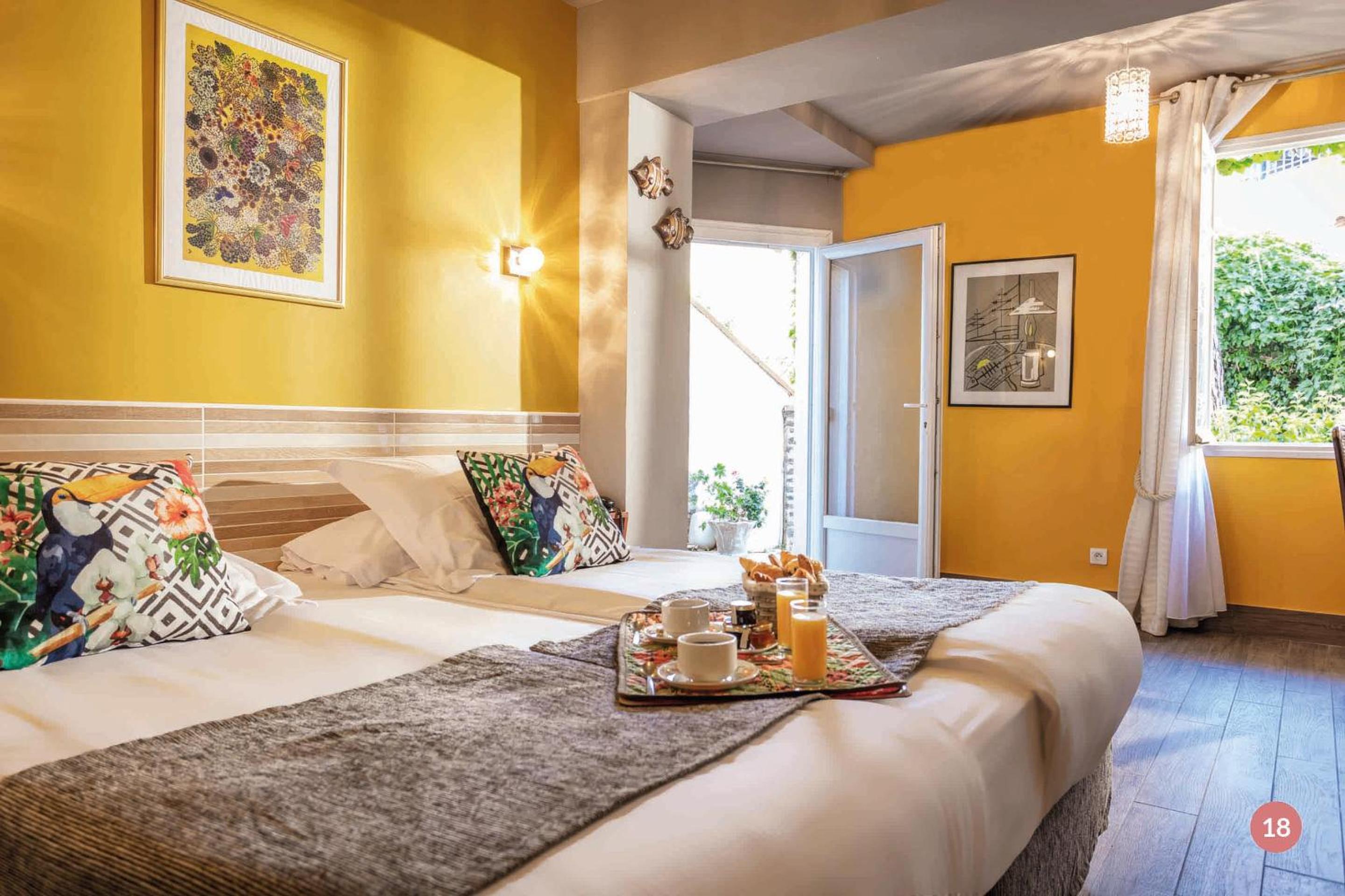 Superior Room - Photo 16
