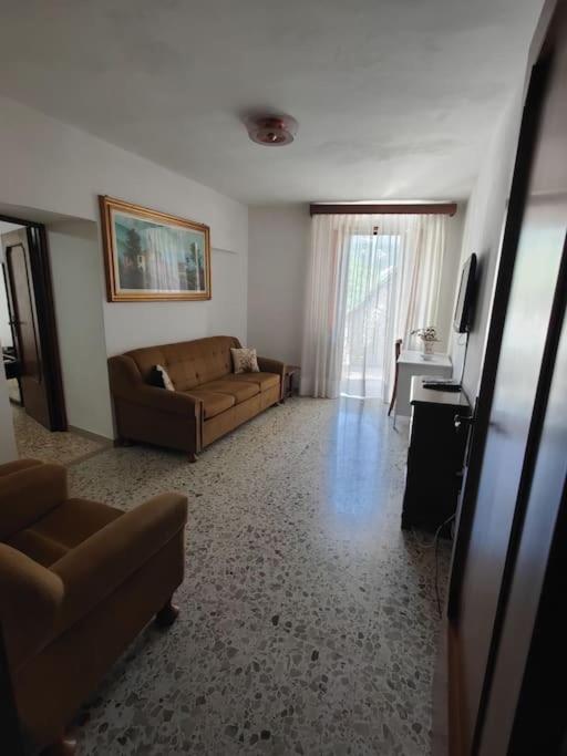 One-Bedroom House photo 2