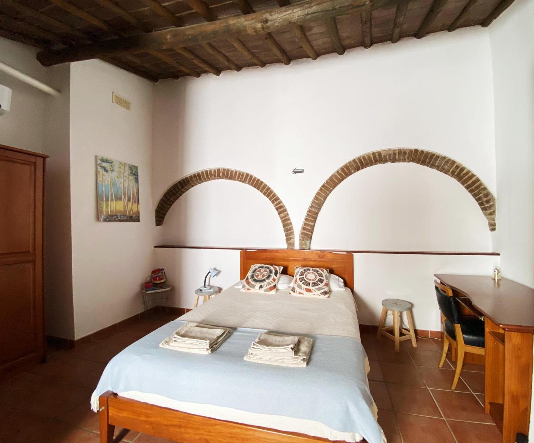 One-Bedroom House - Photo 1
