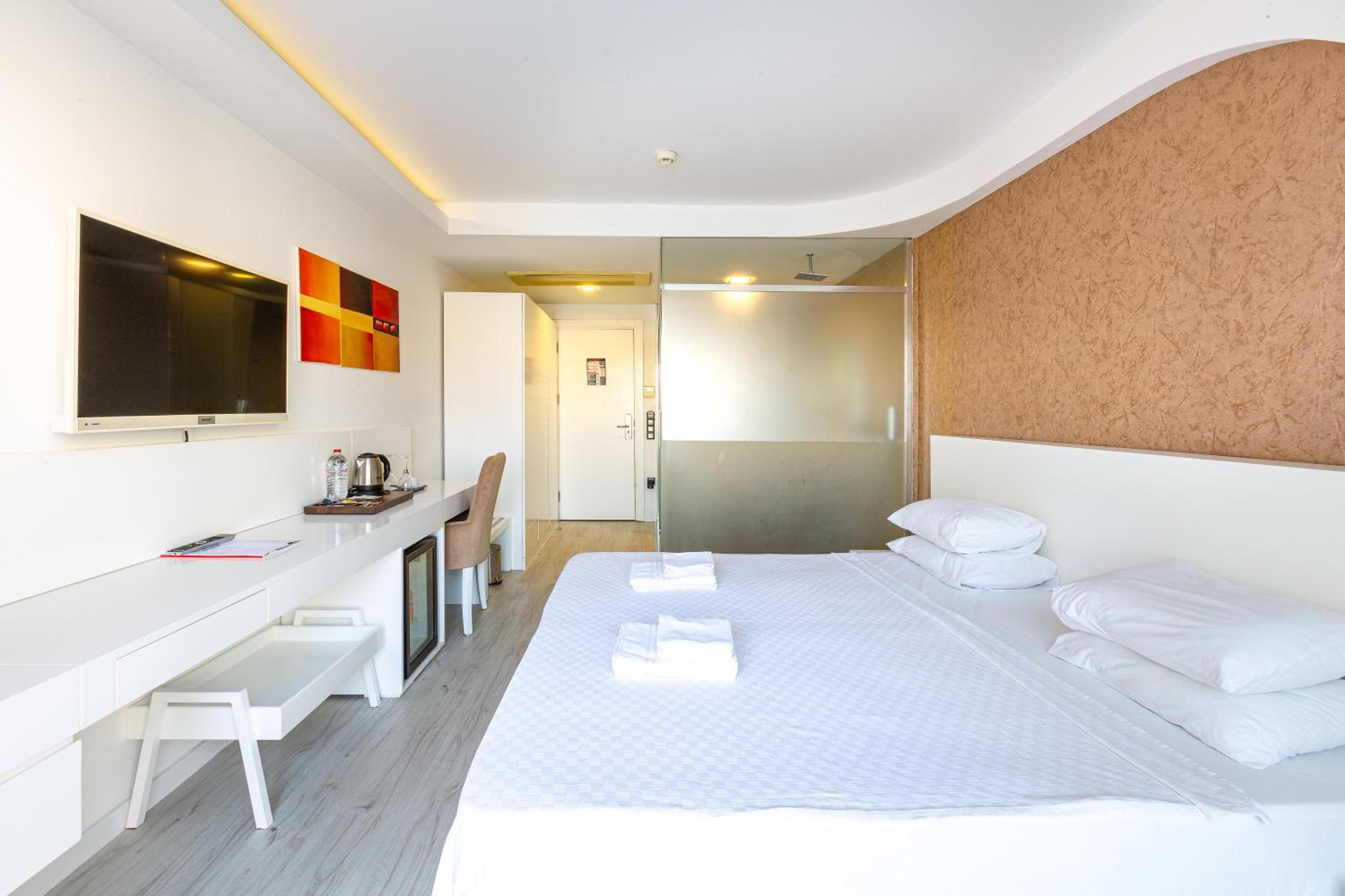 Superior Double Room - Photo 2