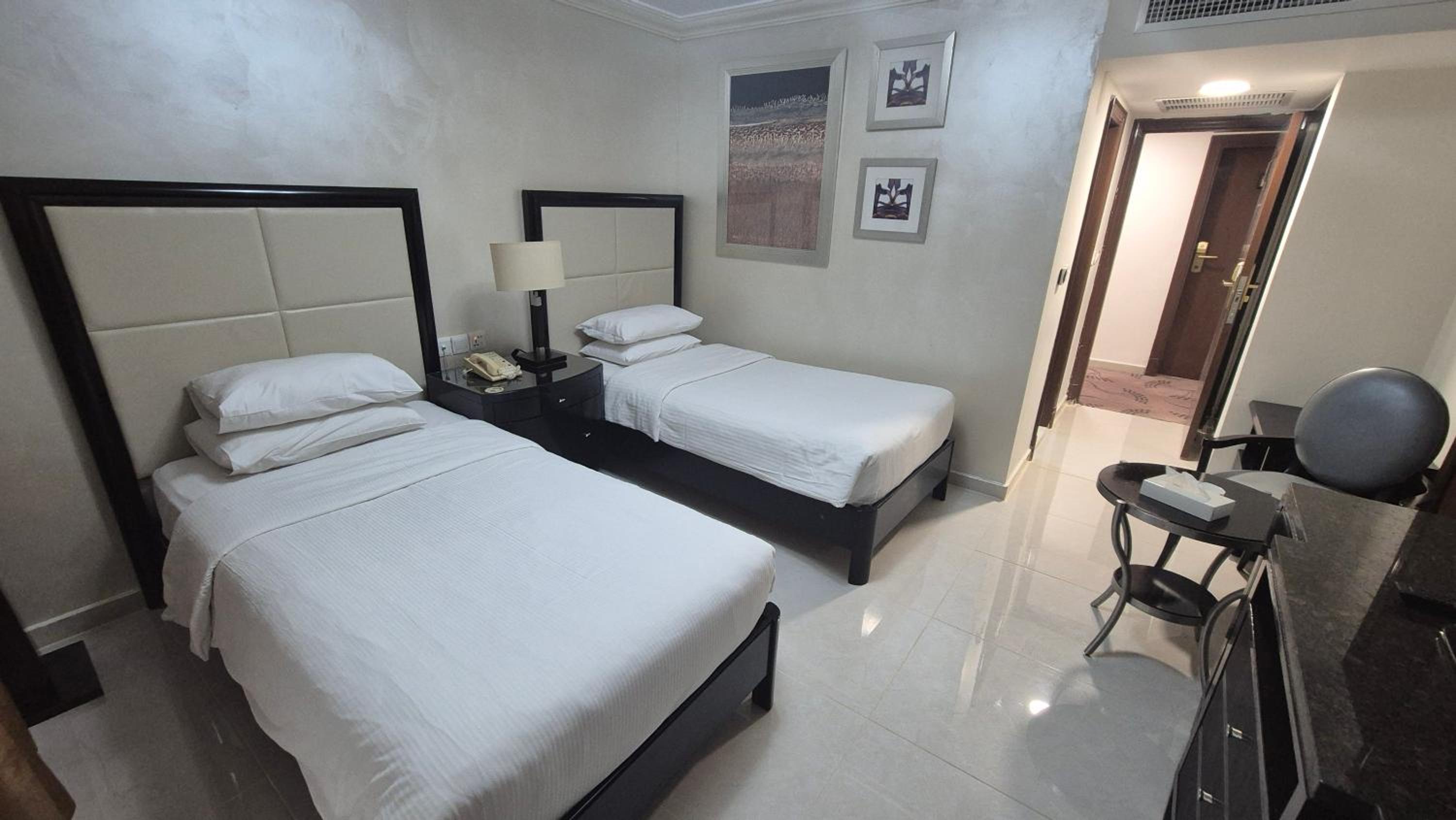 Standard Double Room - Photo 4