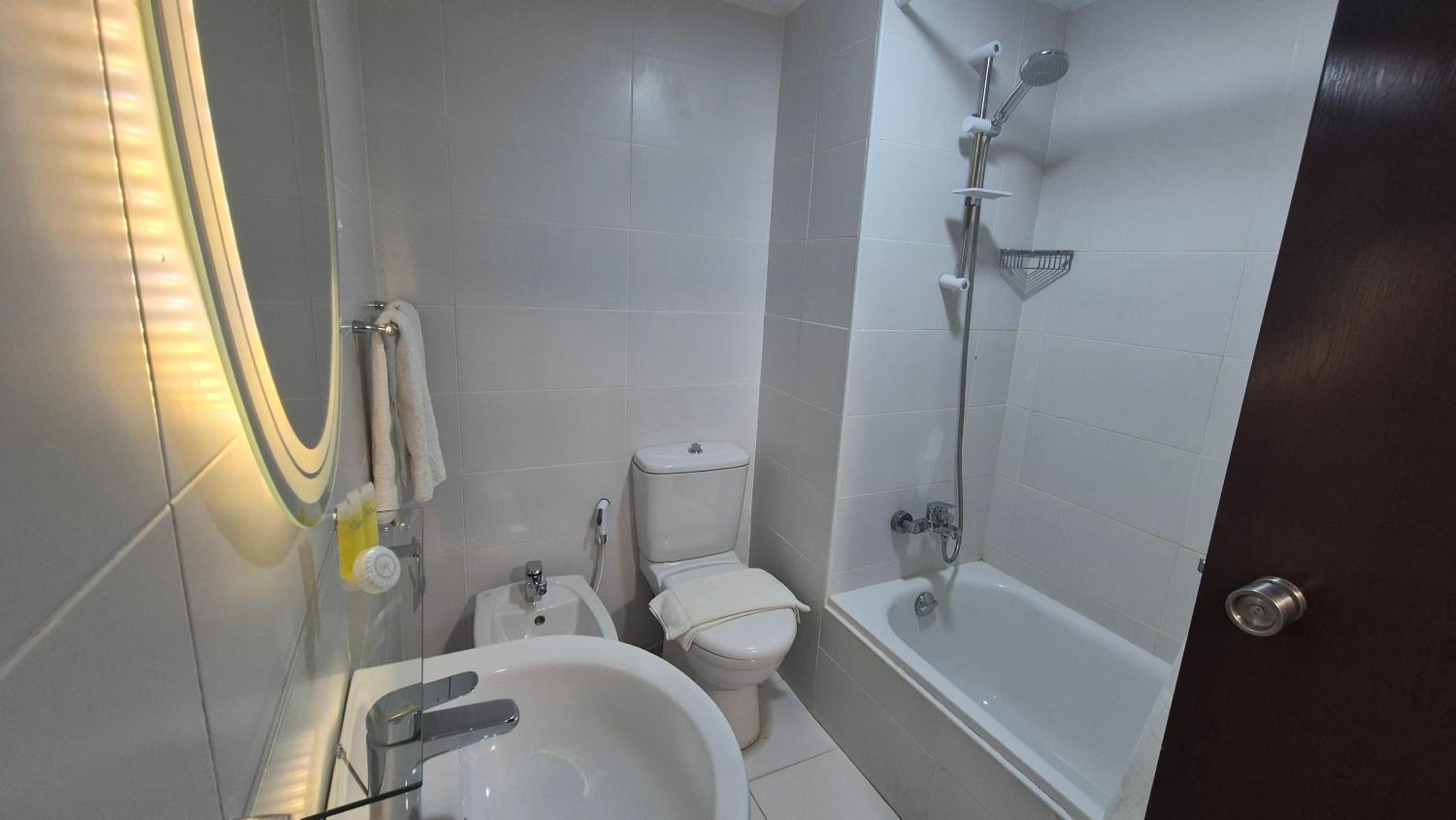 Standard Double Room - Photo 6