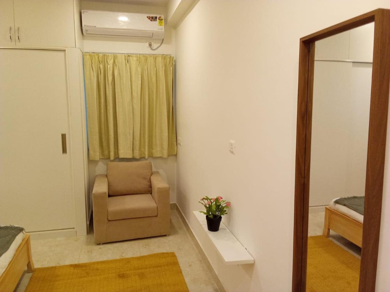 One-Bedroom Apartment - Photo 15