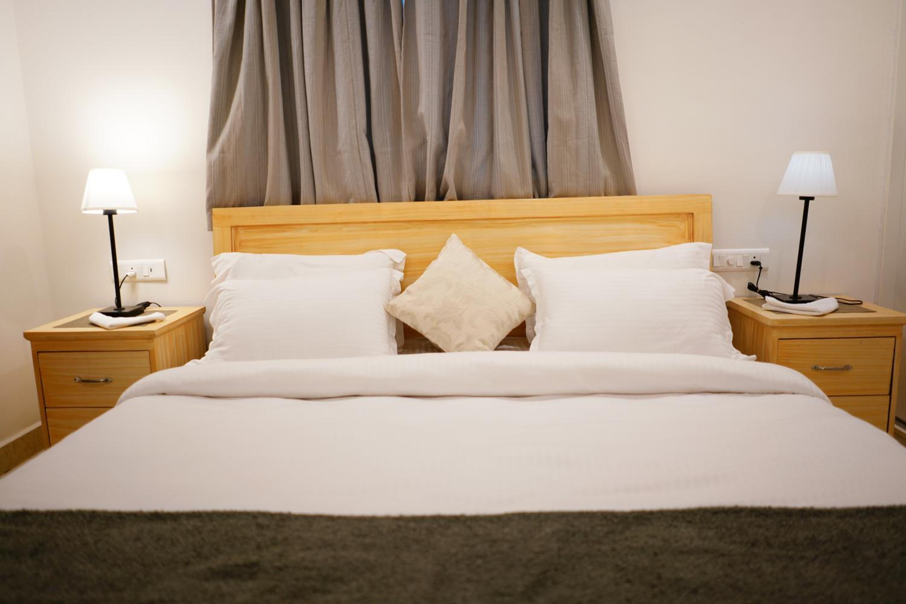 One-Bedroom Apartment - Photo 6