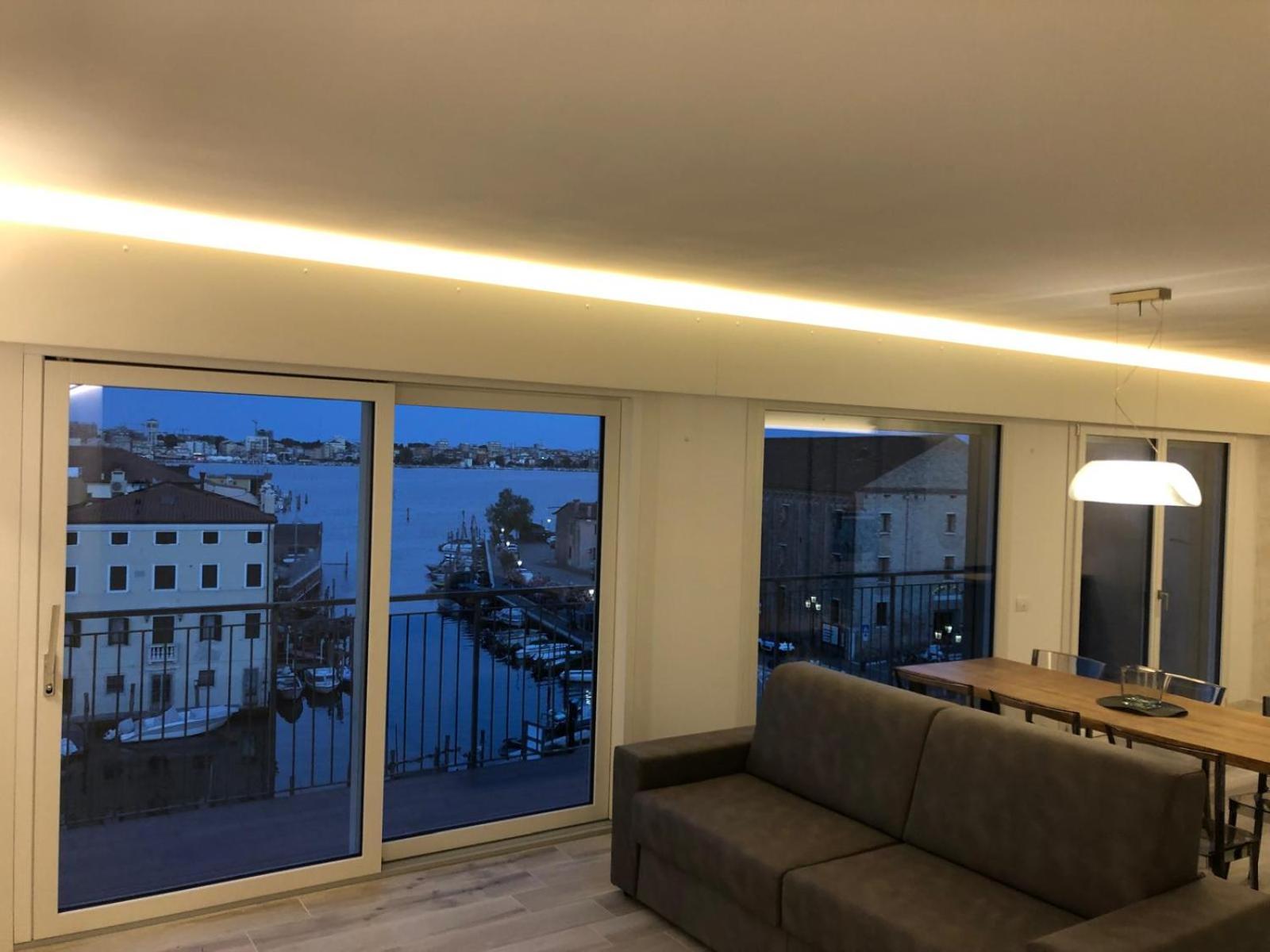 Deluxe Apartment photo 2