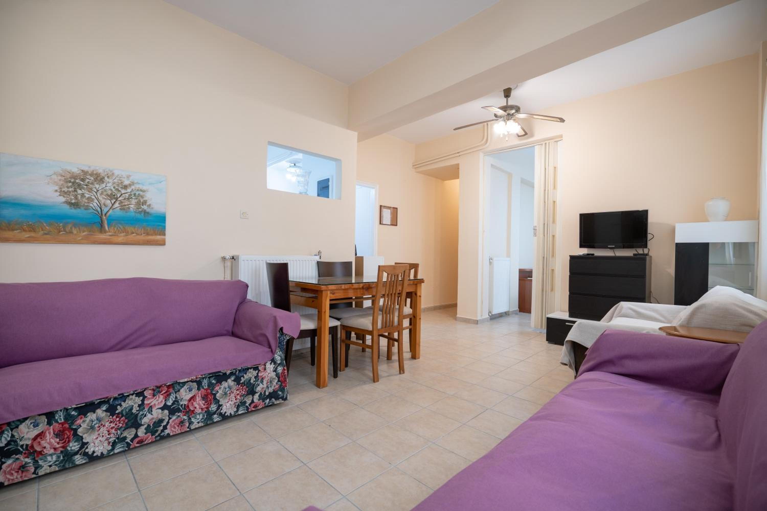 One-Bedroom Apartment