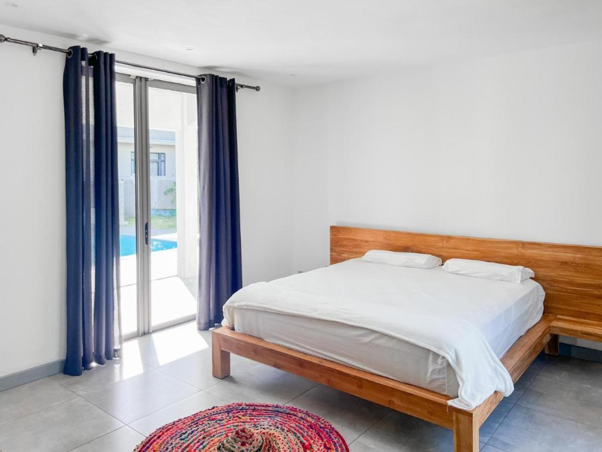 Three-Bedroom Villa photo 1