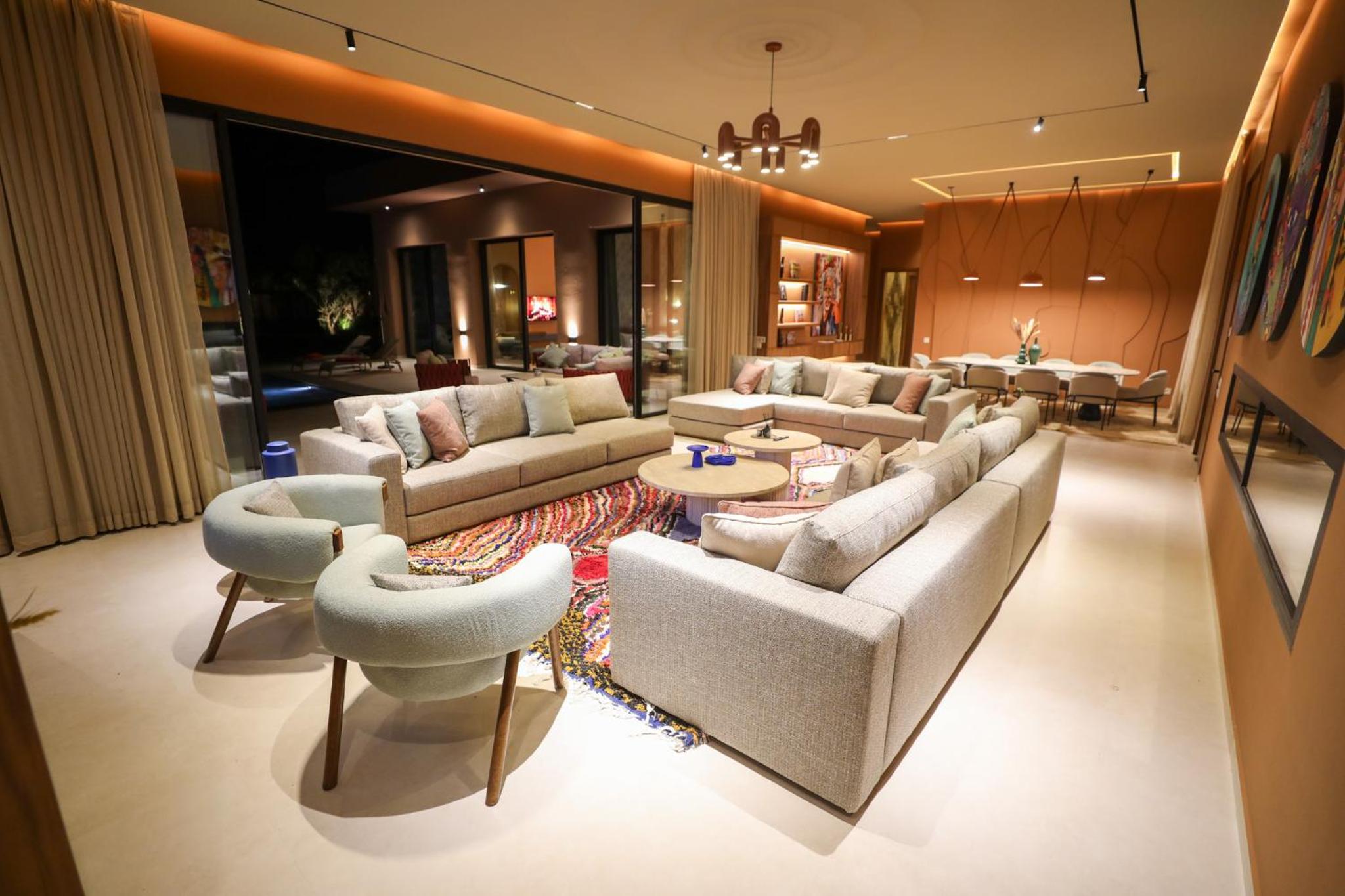 Villa photo 2
