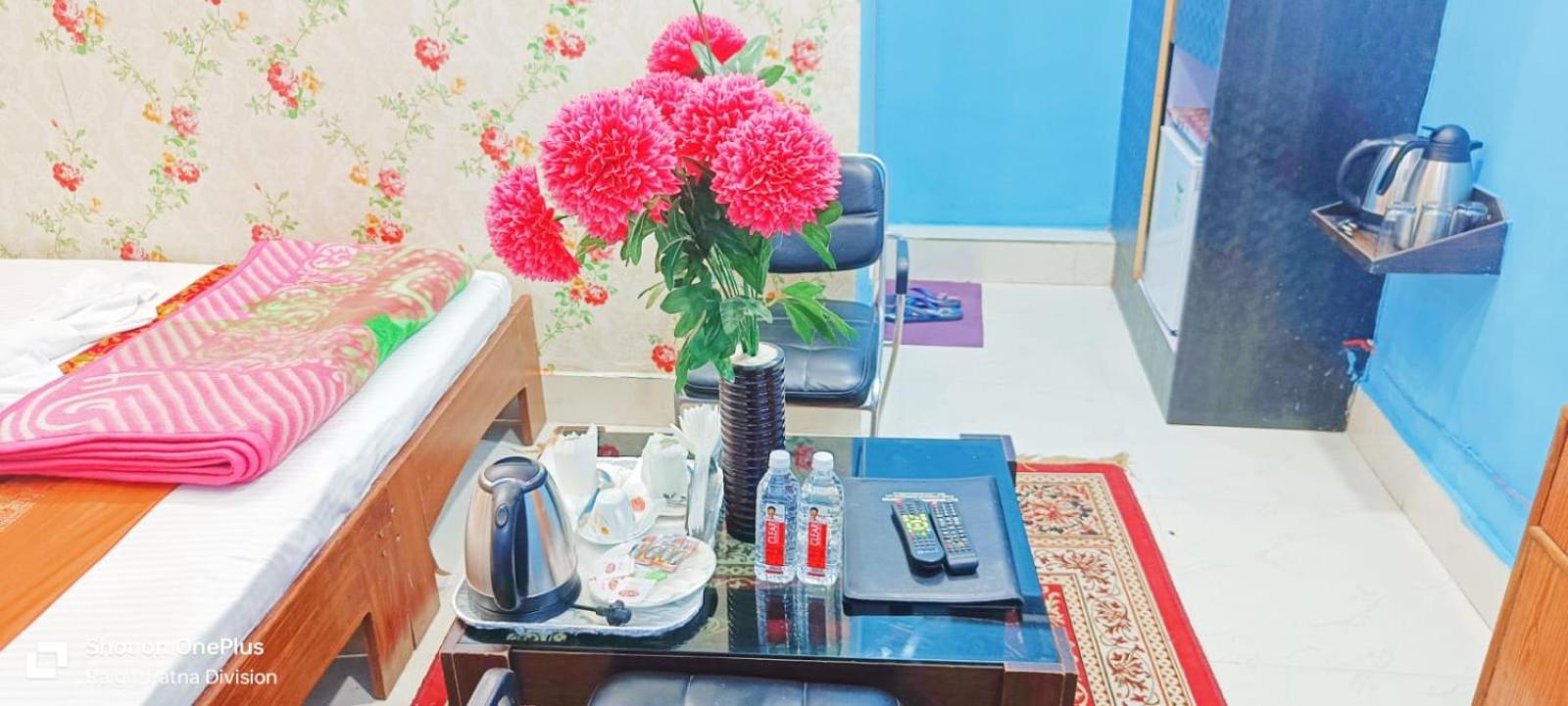 Standard Double Room - Photo 2