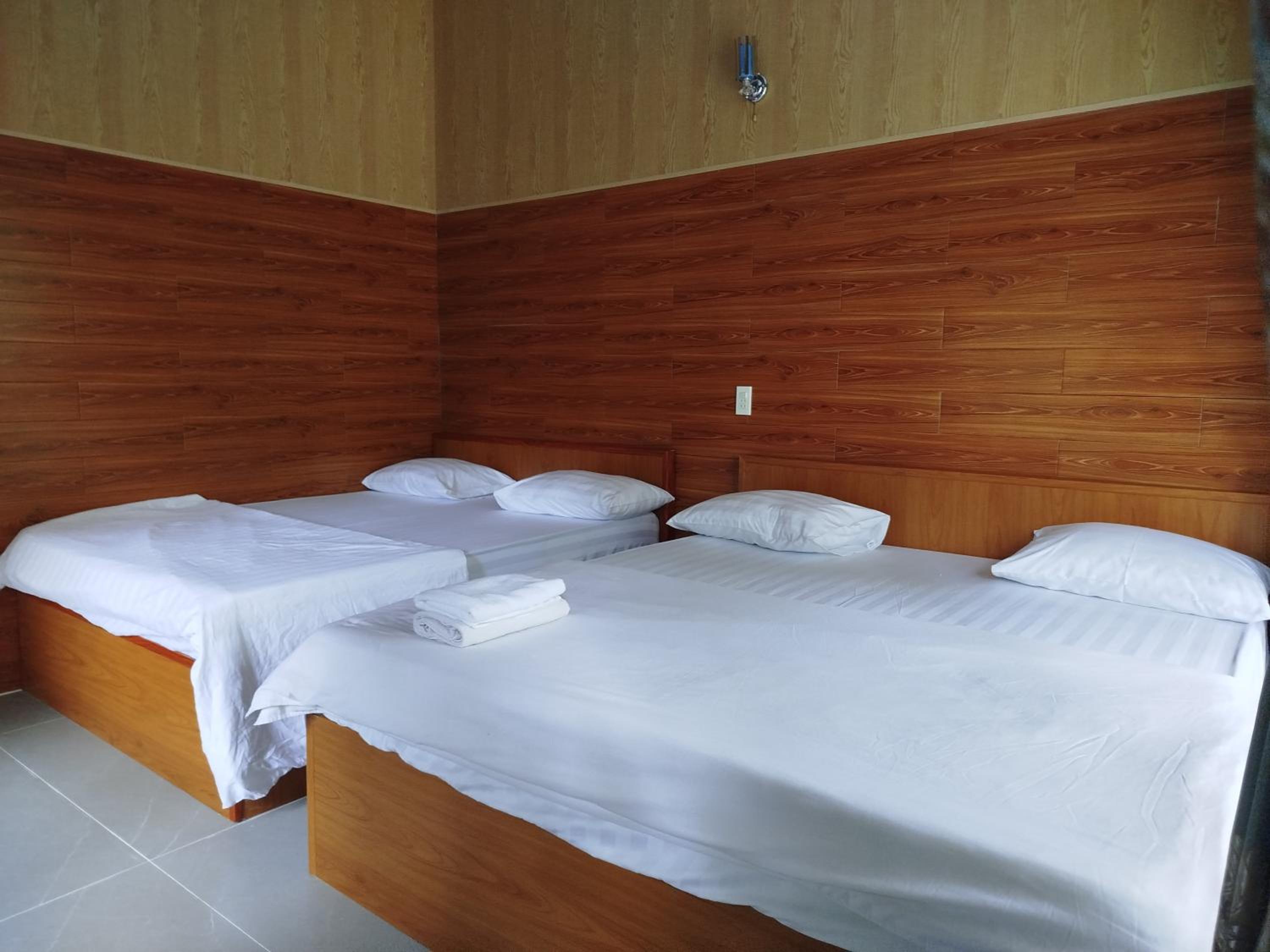 Double or Twin Room with Garden View - Photo 3