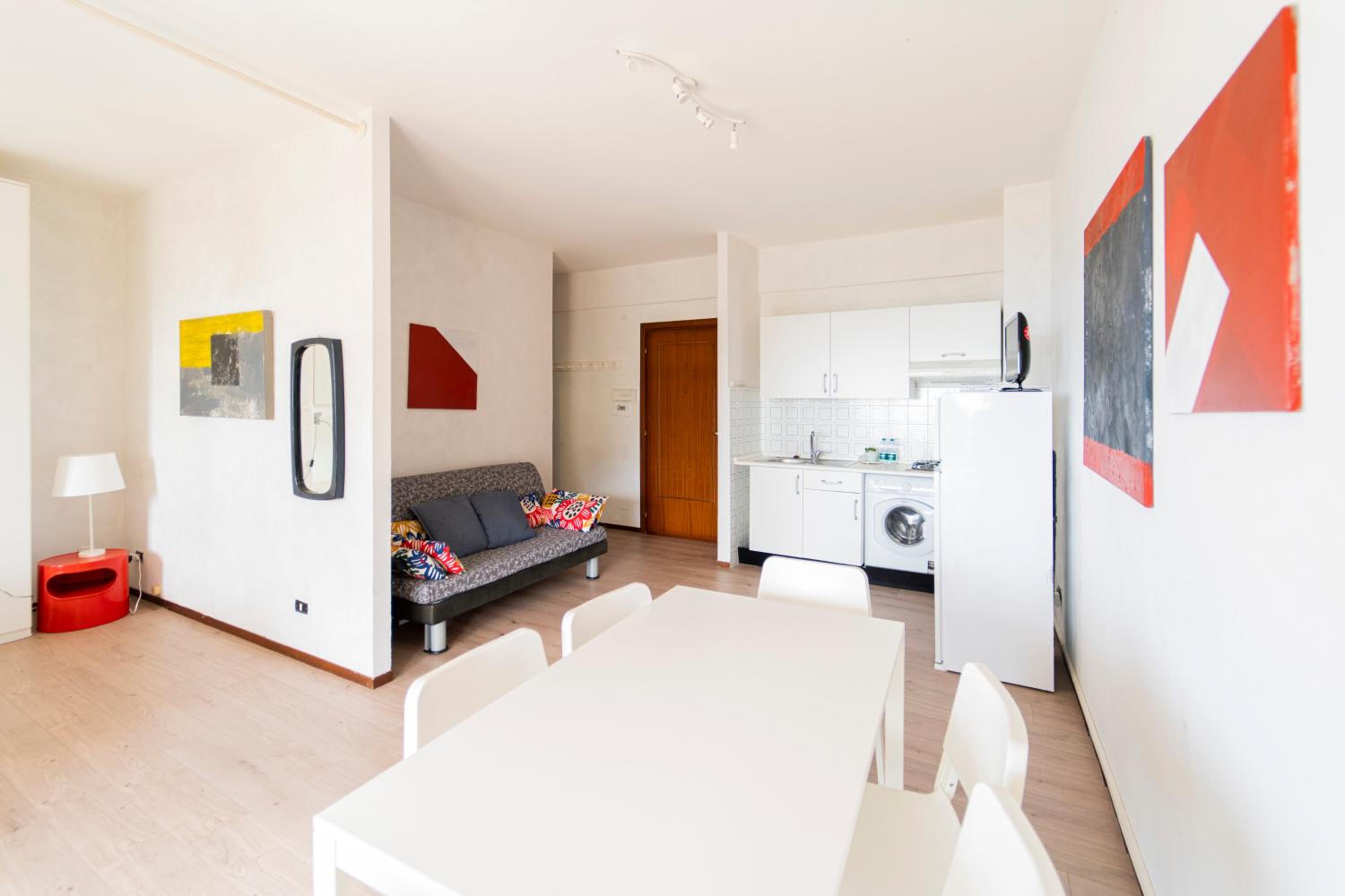 Studio Apartment with One Double Bed photo 1