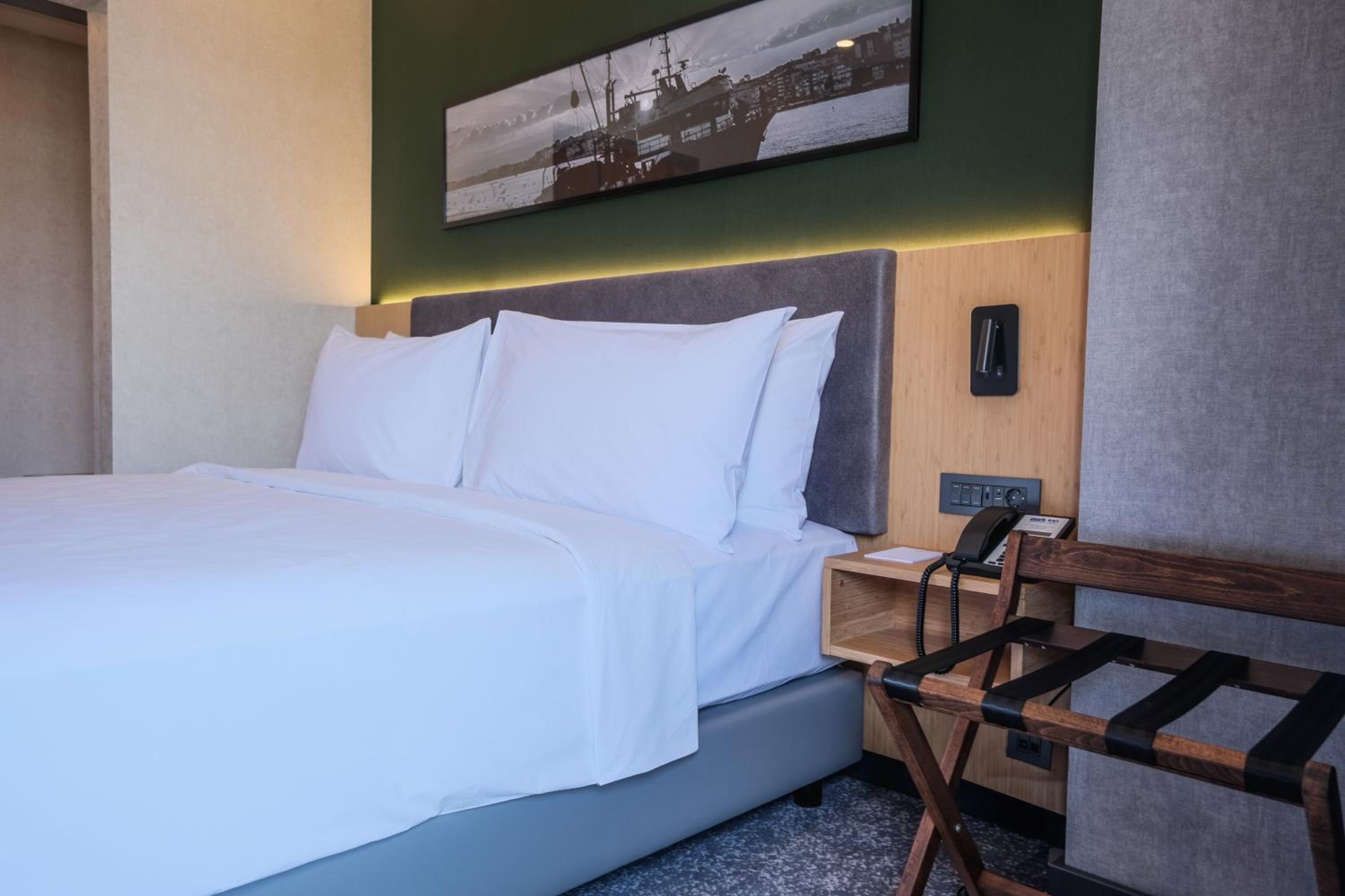 Standard Room - Photo 1
