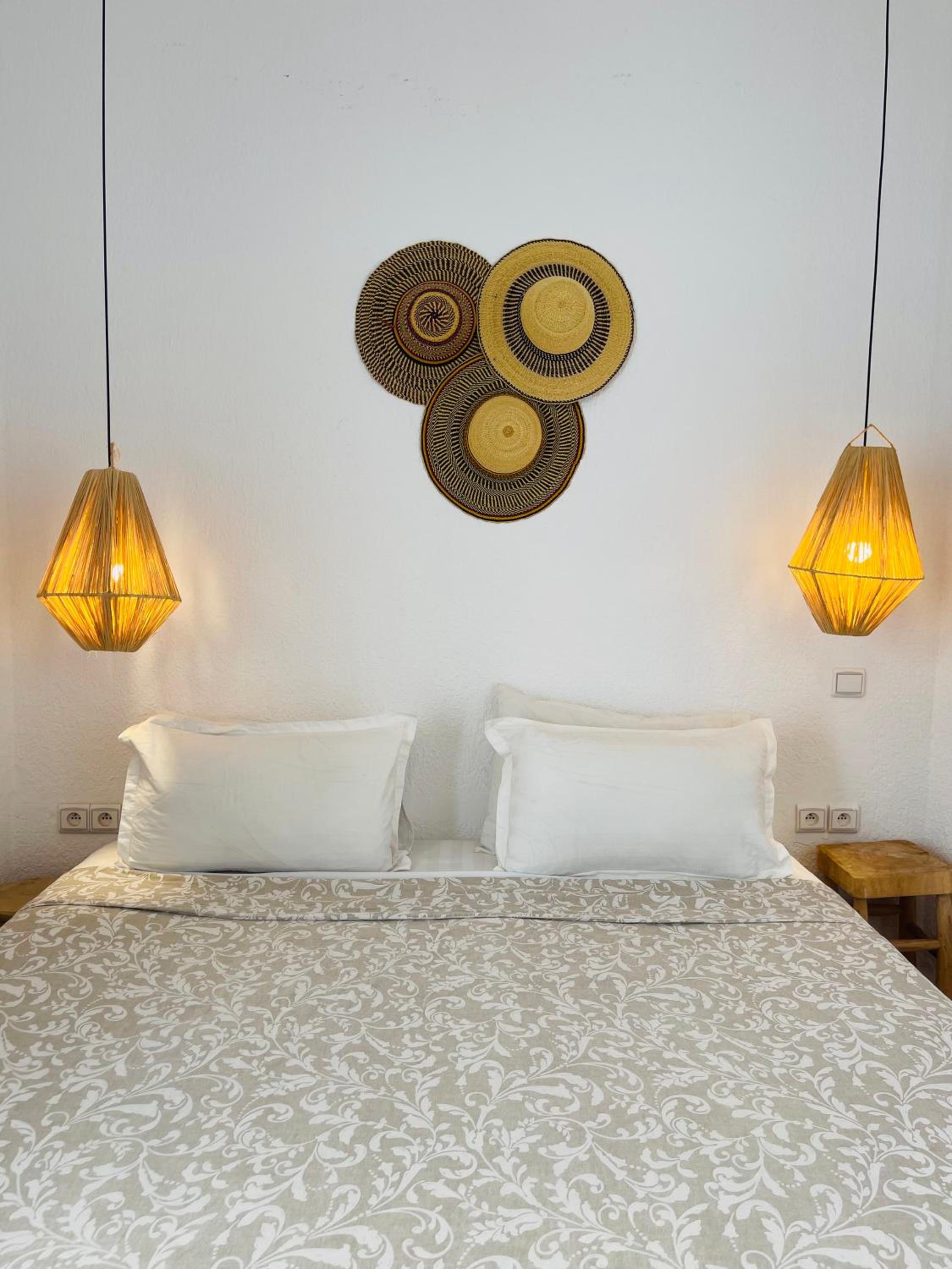 Double Room with Private Bathroom - Photo 2