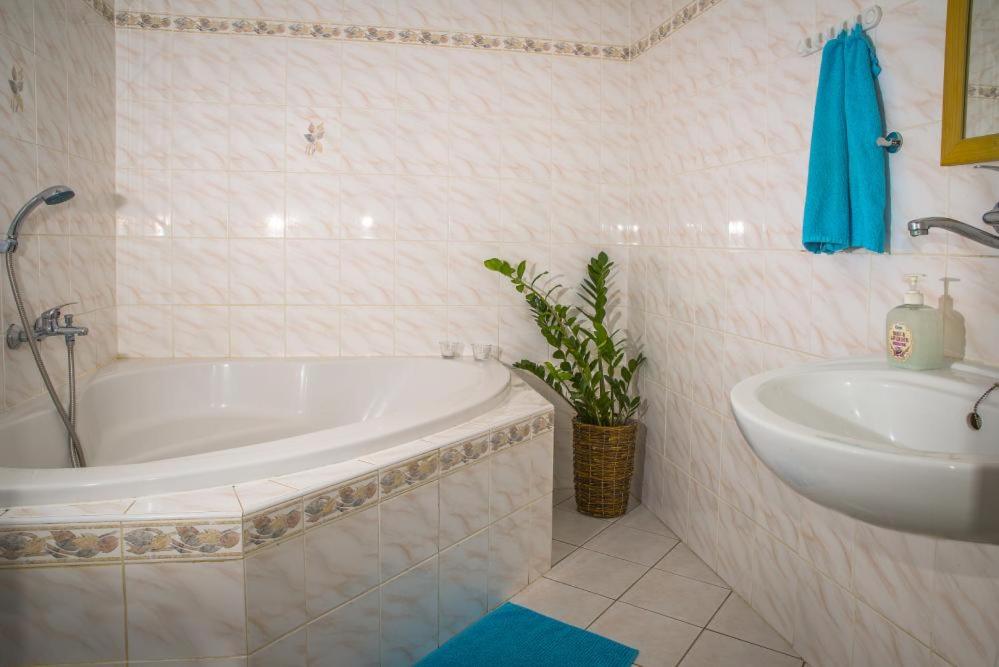 Standard Apartment - Photo 3
