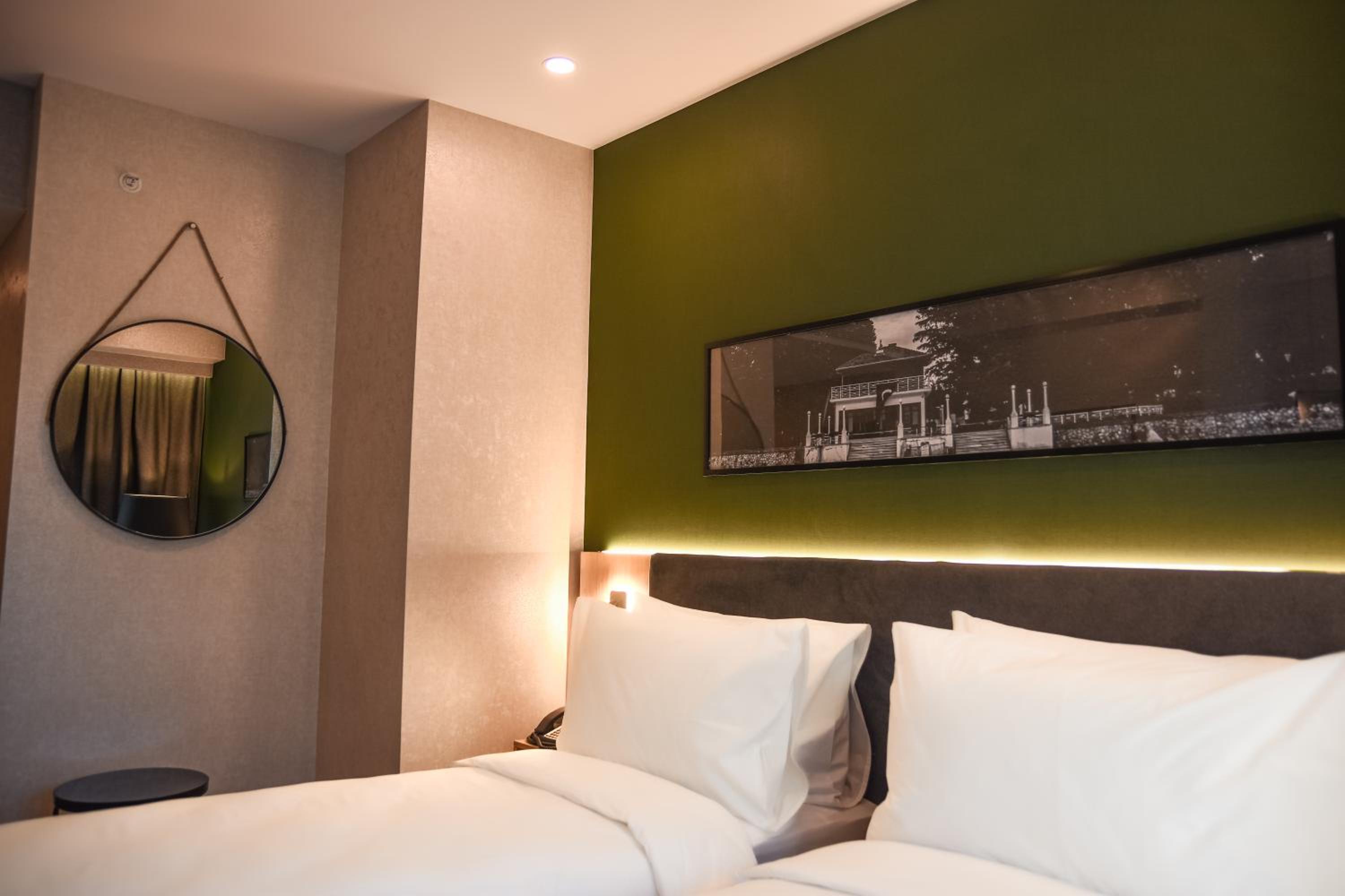 Standard Room - Balcony - Photo 4