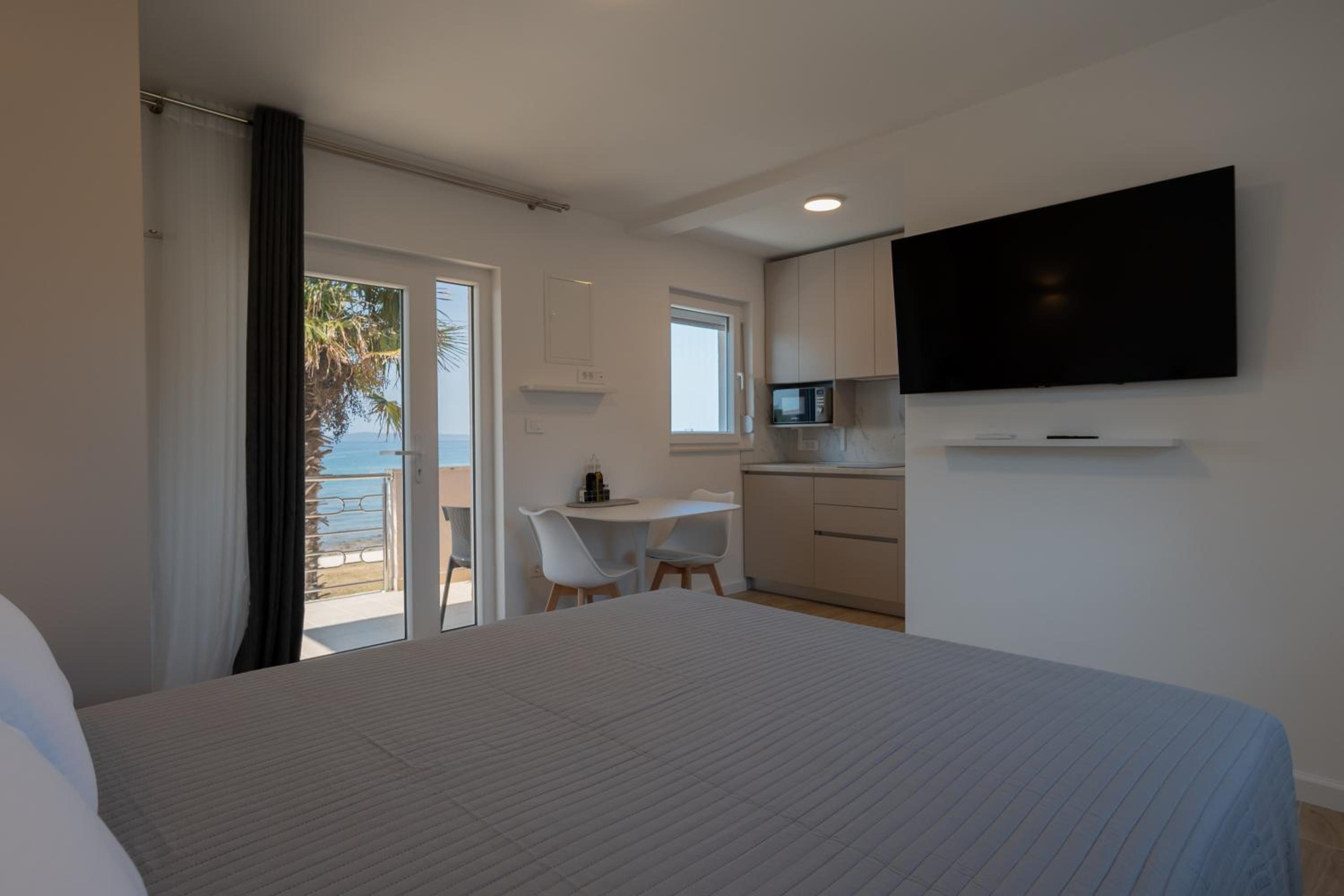 Studio with Sea View photo 1