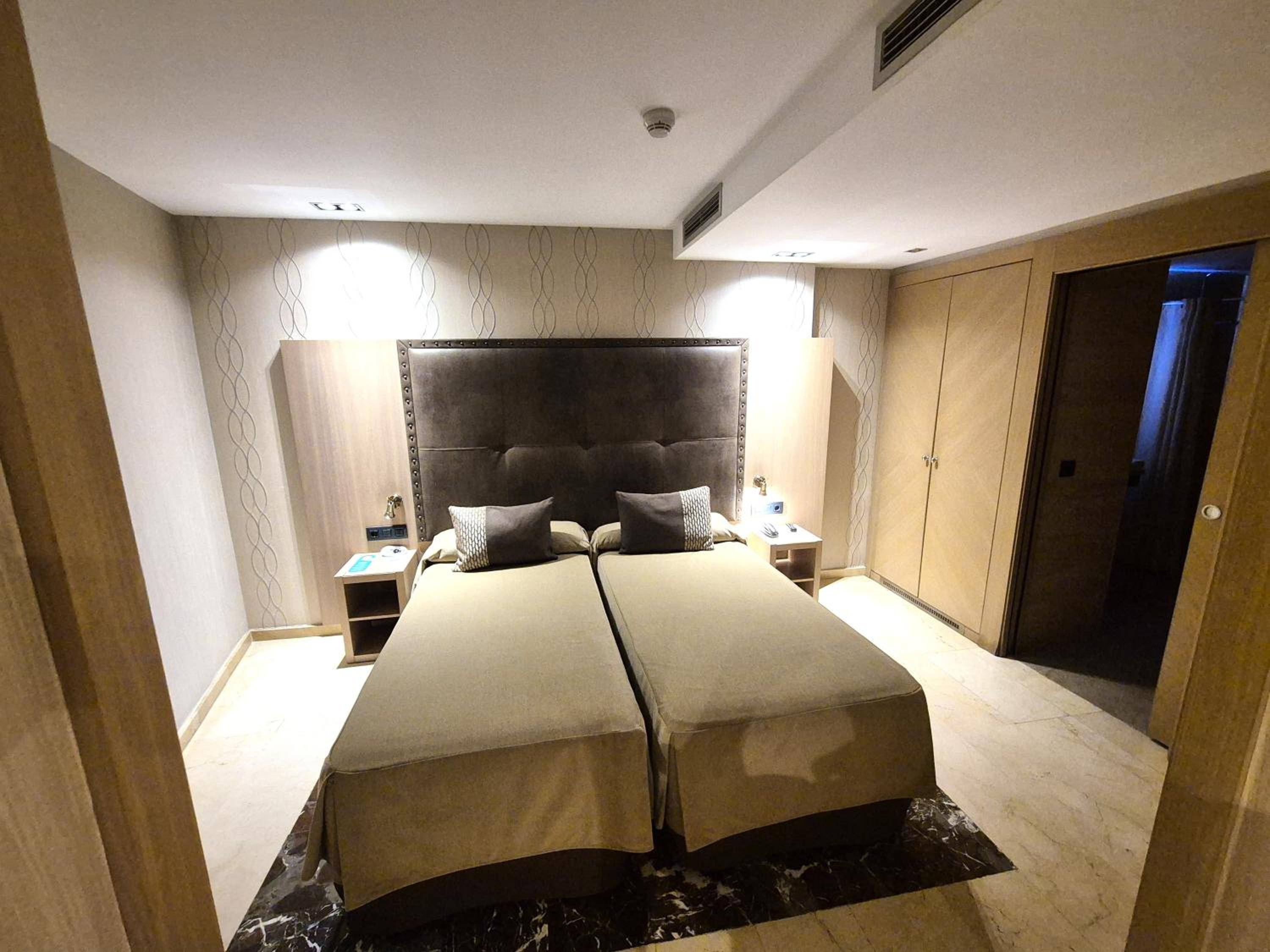 Standard Quadruple Room photo 2