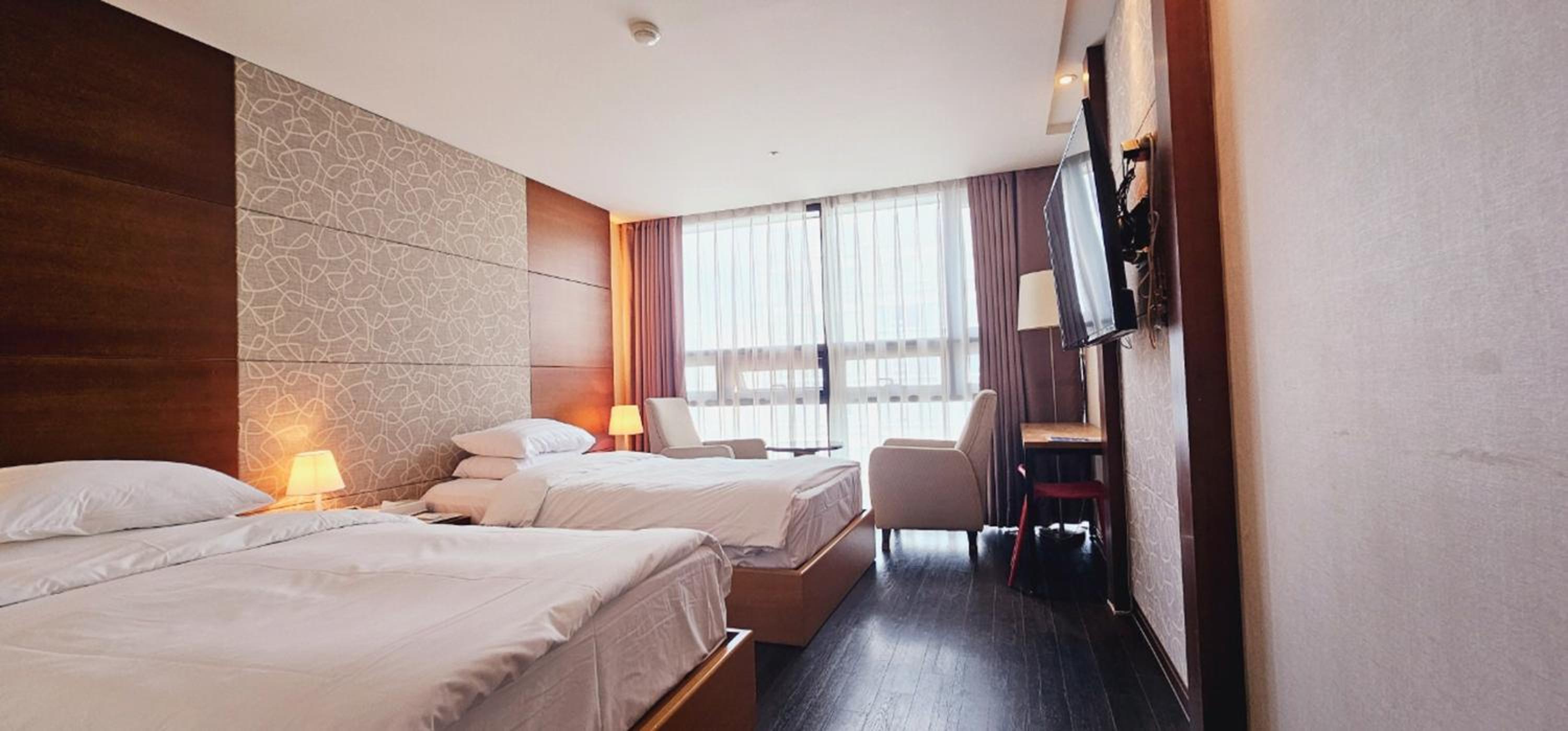 Deluxe Twin Room photo 2