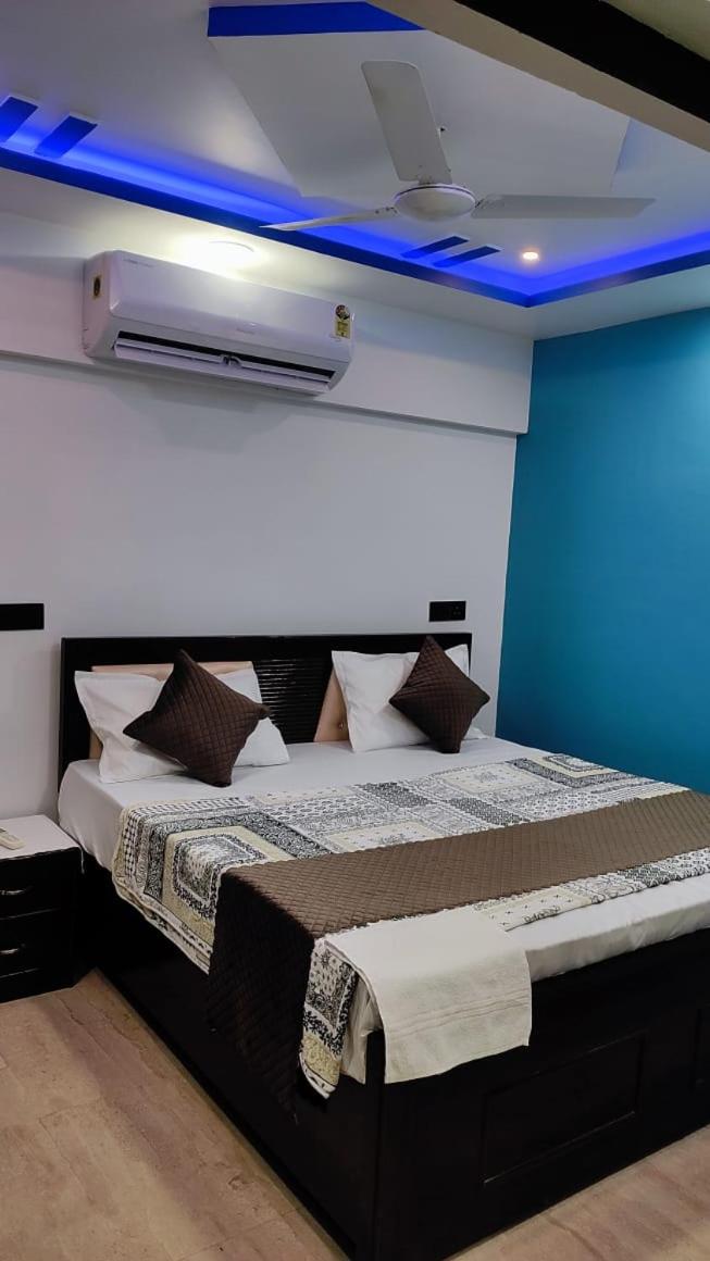 Deluxe Double Room (2 Adults + 1 Child) photo 1