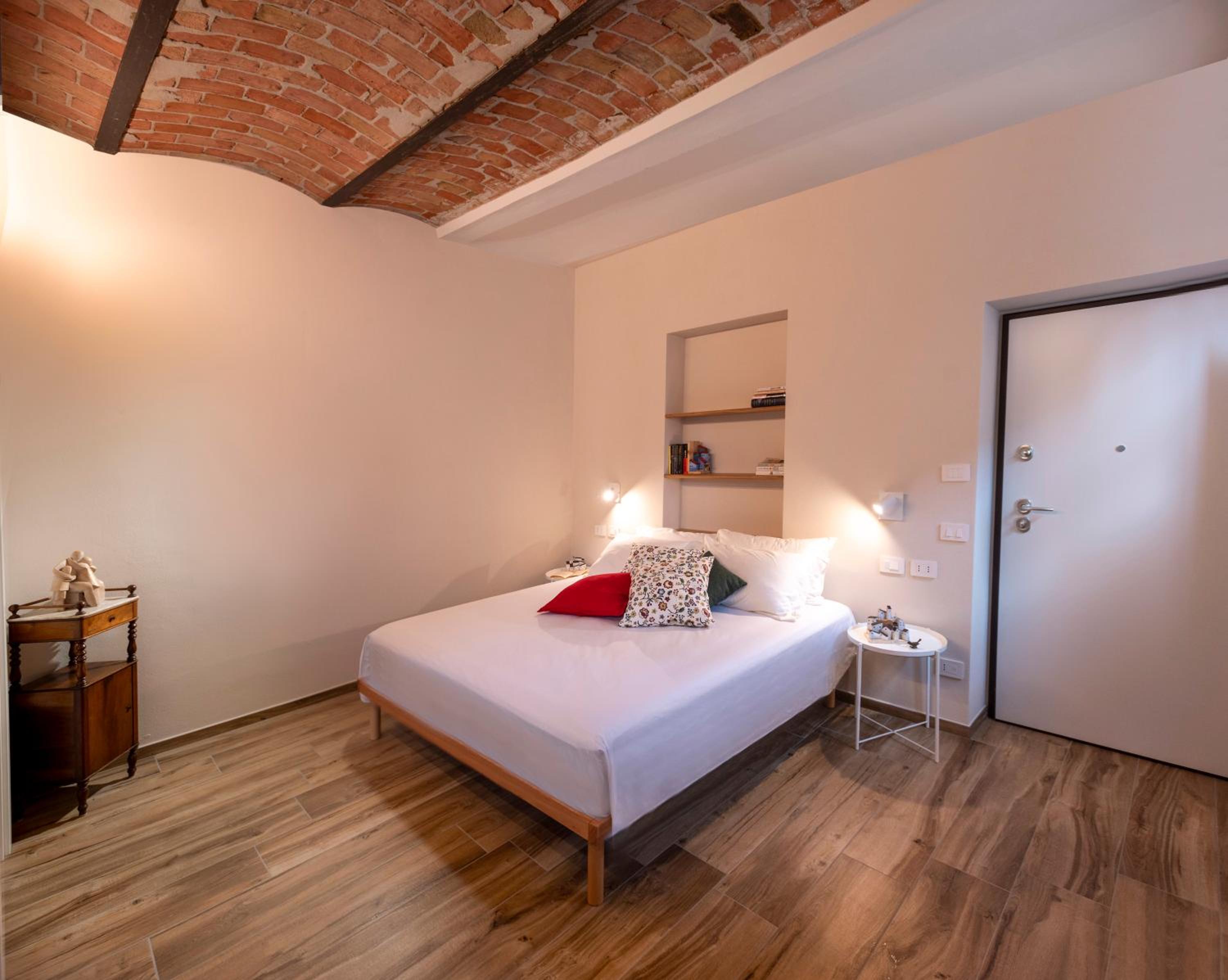 One-Bedroom House photo 1