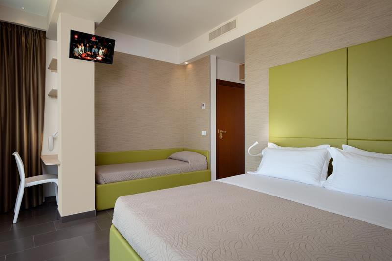 Deluxe Room - Photo 1