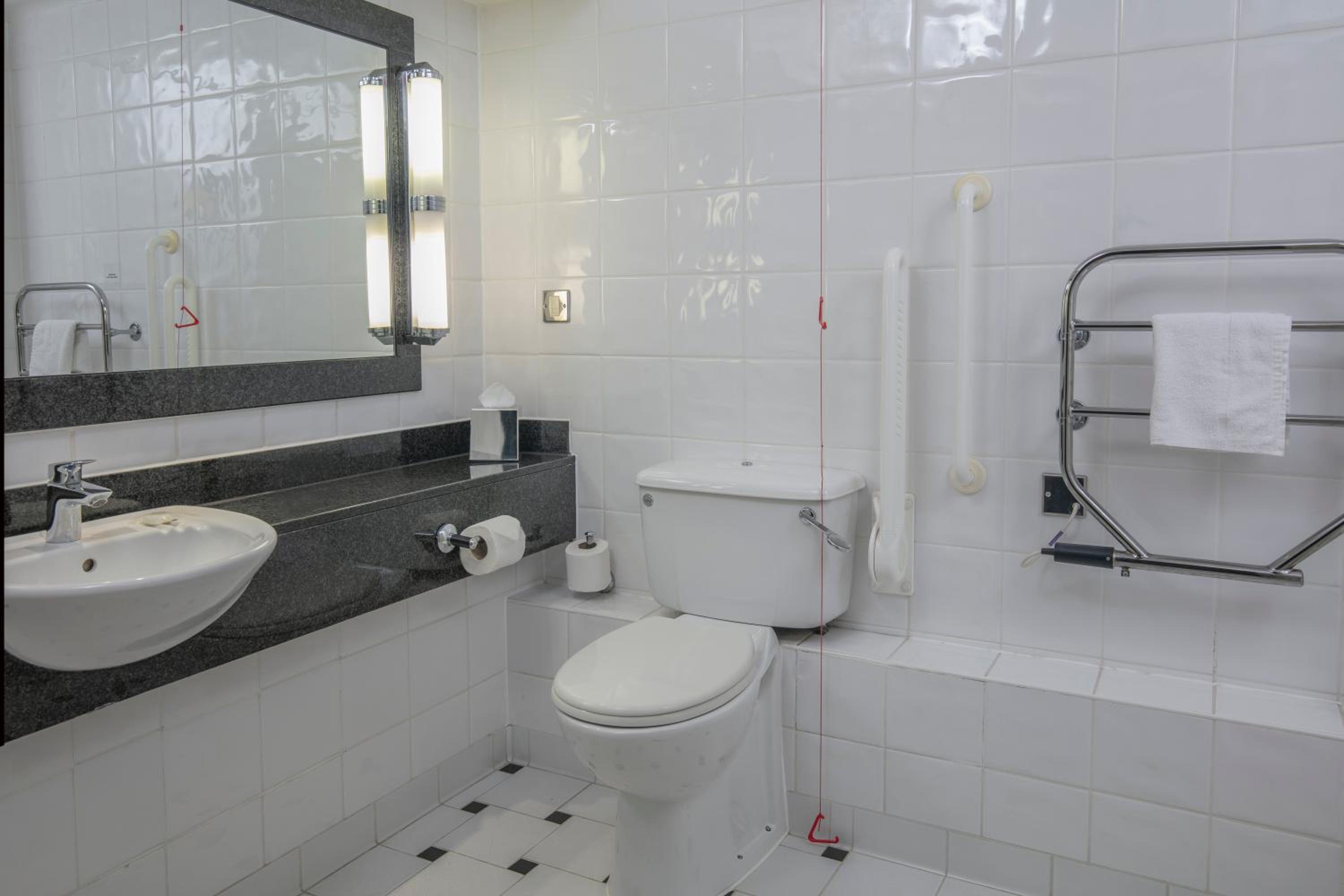 Double Room - Disability Access - Photo 4
