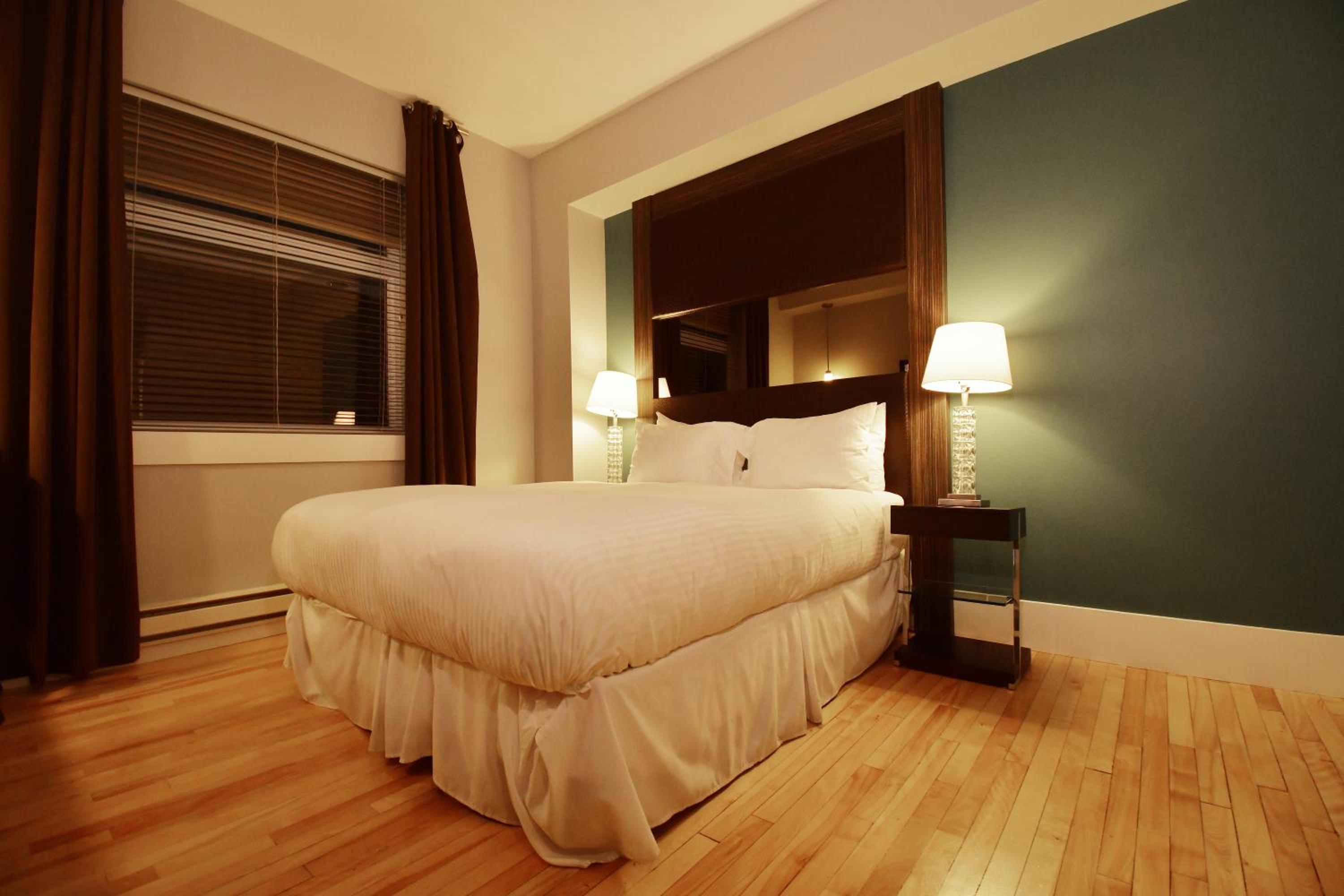 Queen Room