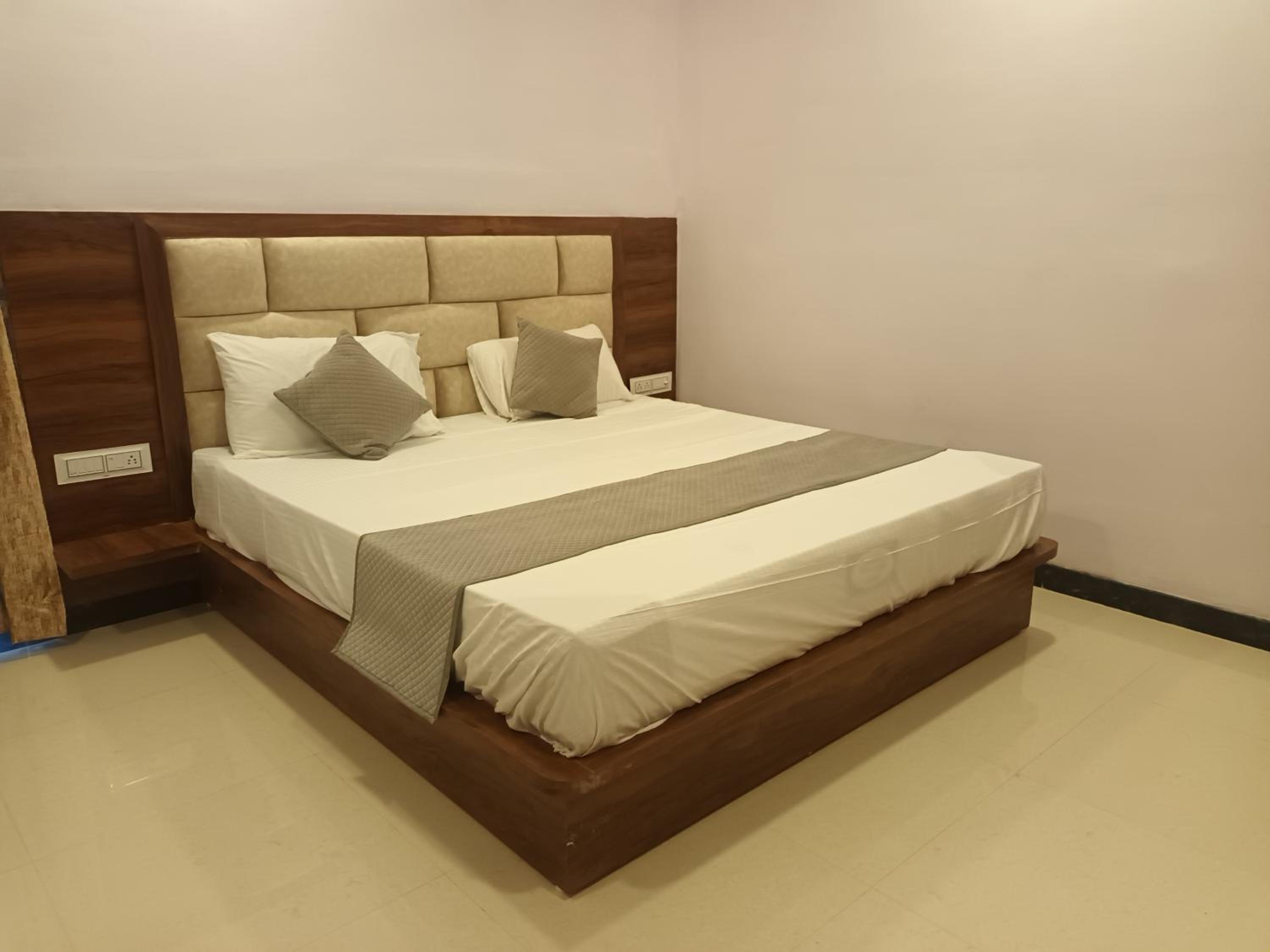 Double Room with Balcony photo 1