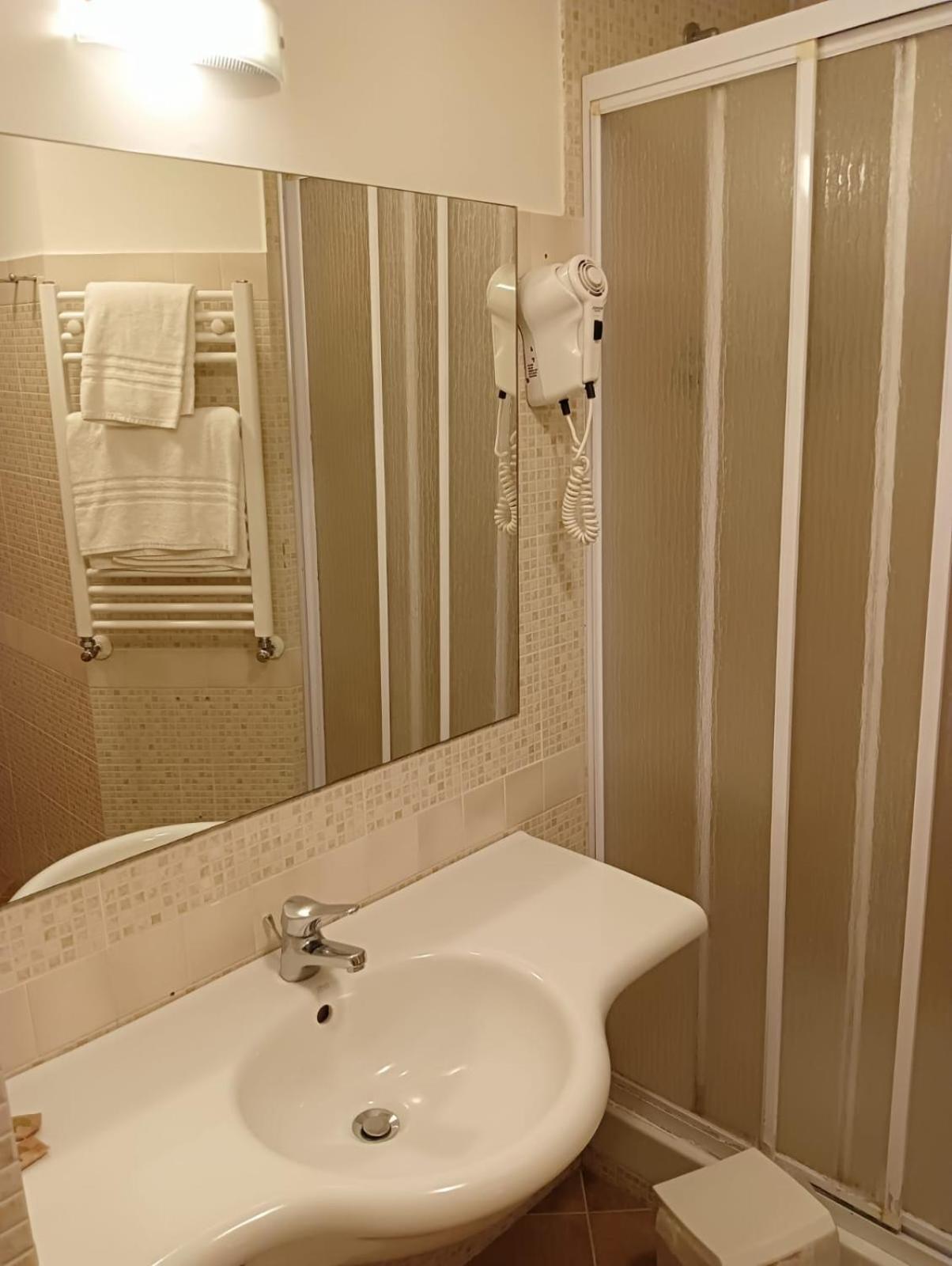 Economy Double Room - Photo 2