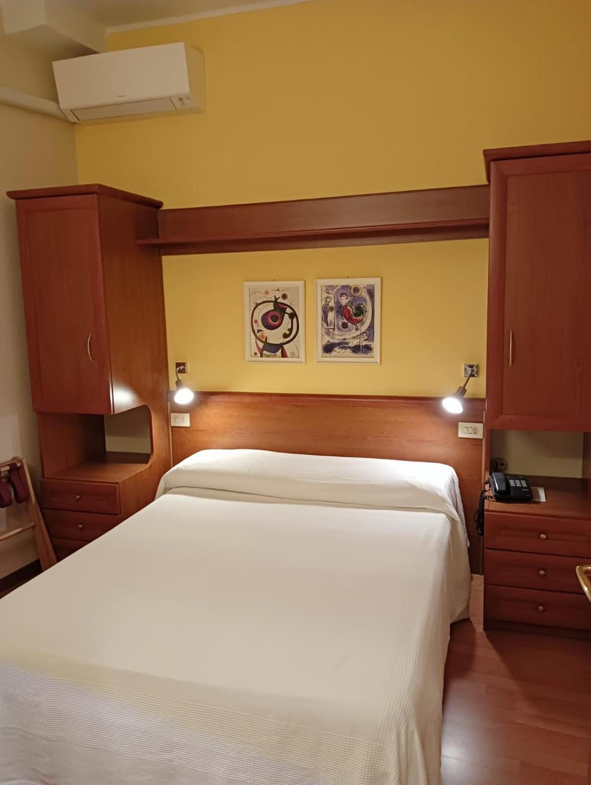 Economy Double Room - Photo 1