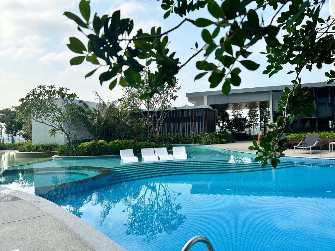 Apartment with Pool View  photo 1
