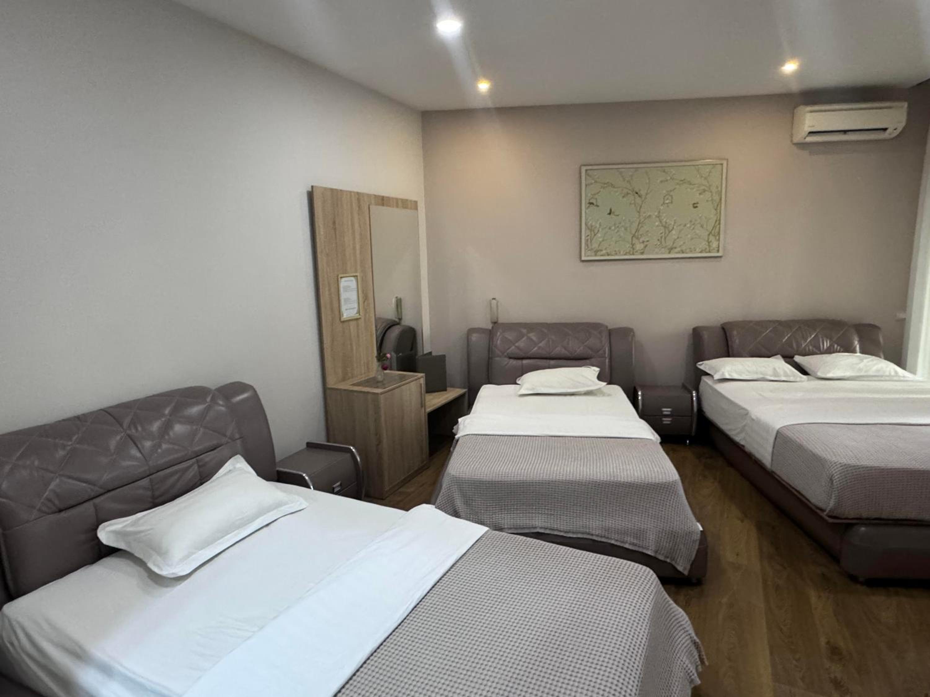 Deluxe Quadruple Room