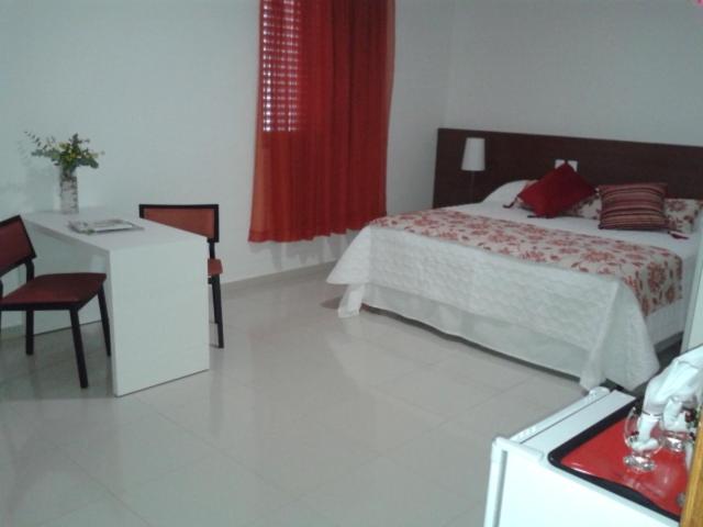 Deluxe King Suite photo 1