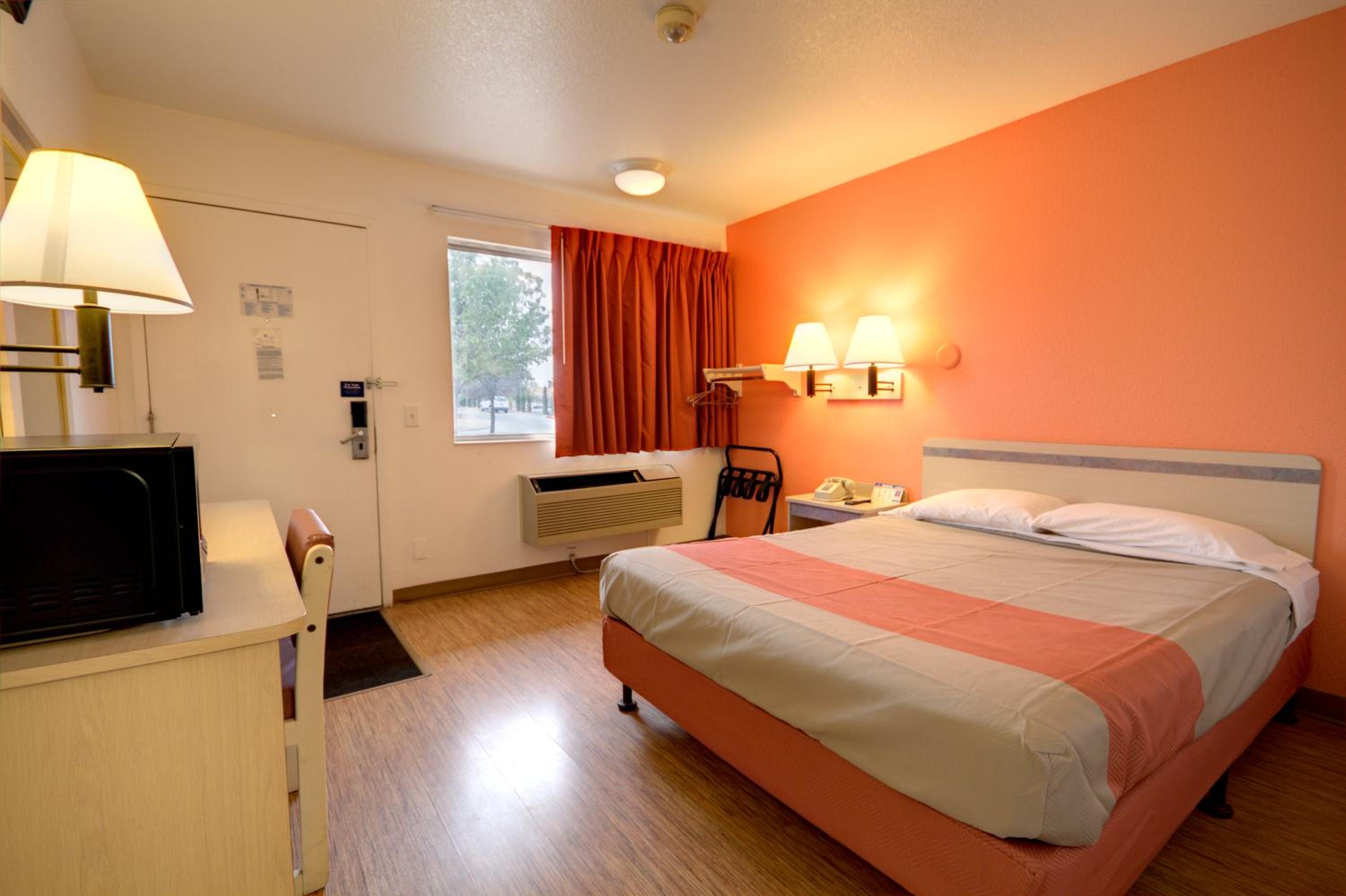 Deluxe Quadruple Room - Non-Smoking - Photo 5