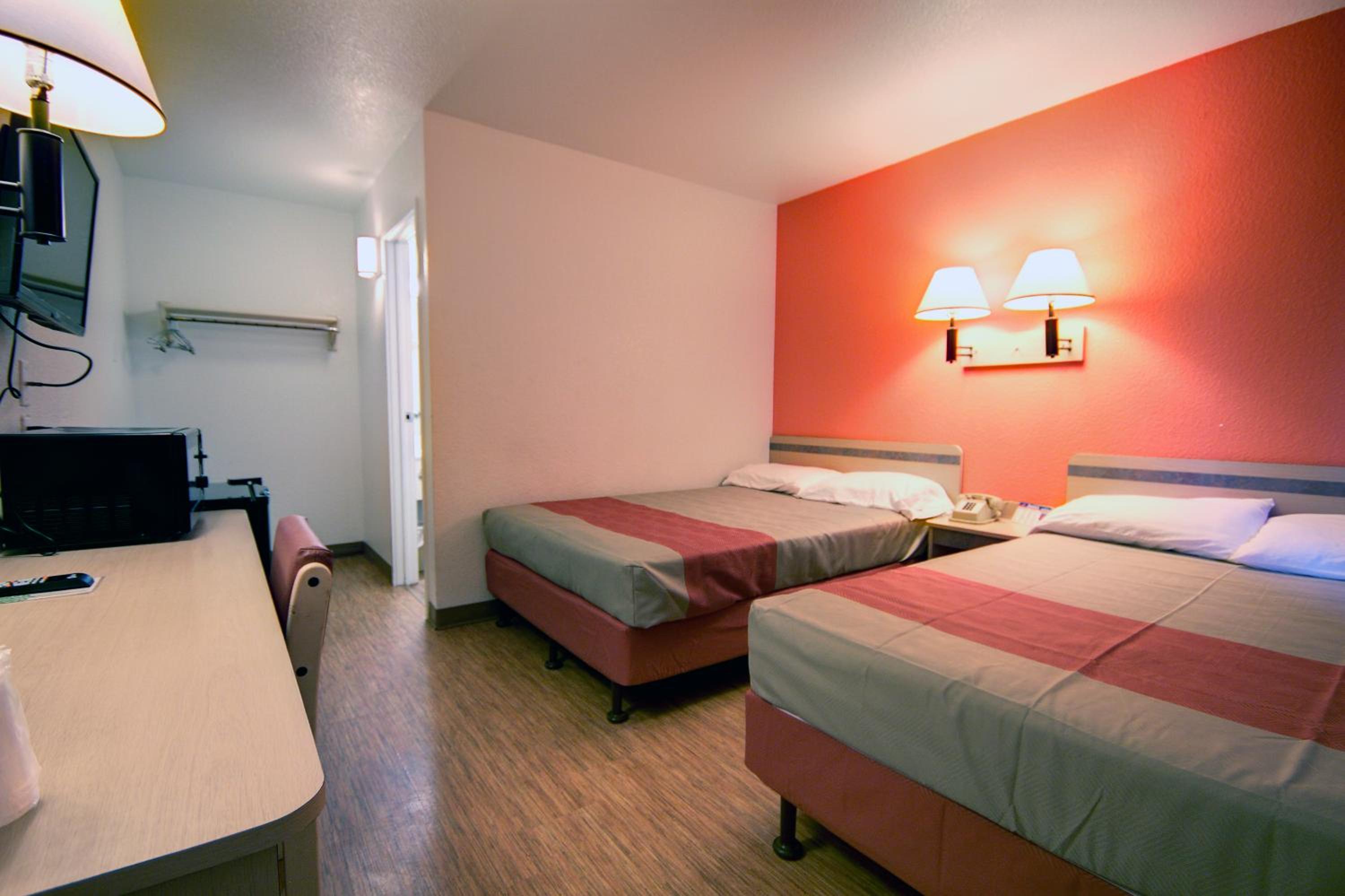 Deluxe Quadruple Room - Non-Smoking - Photo 4