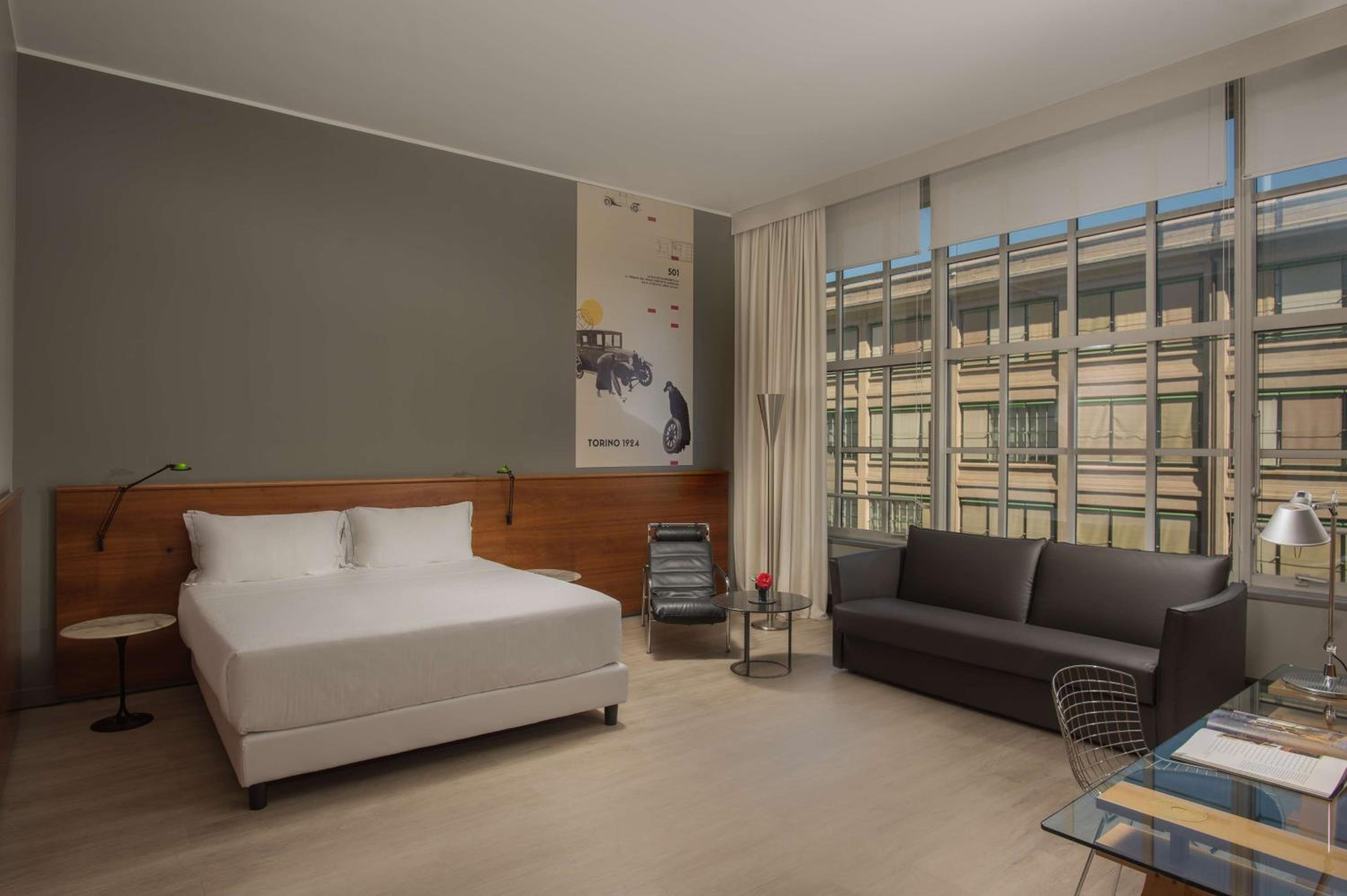 Junior Suite with View - Photo 2