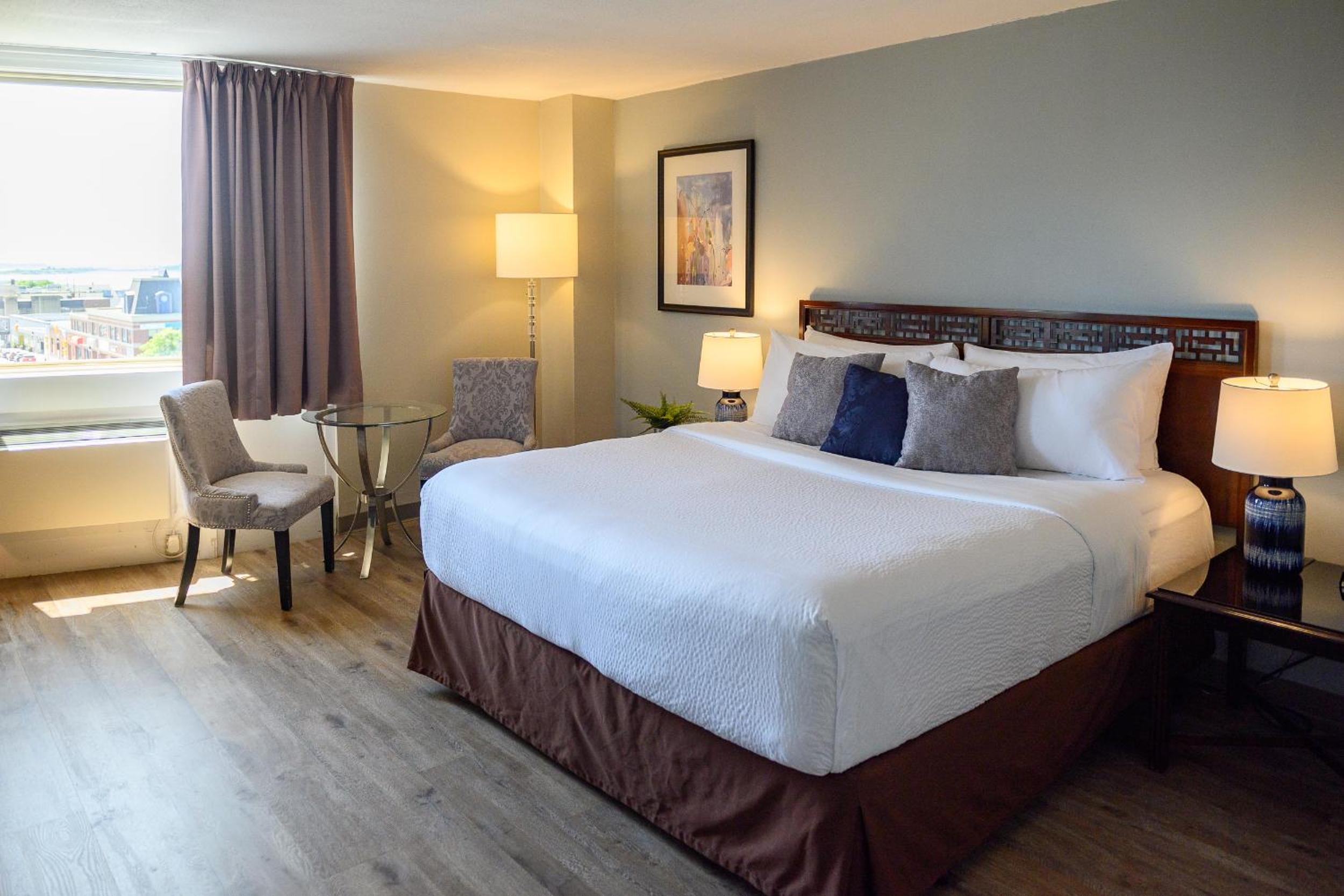 Standard King Room - Photo 1