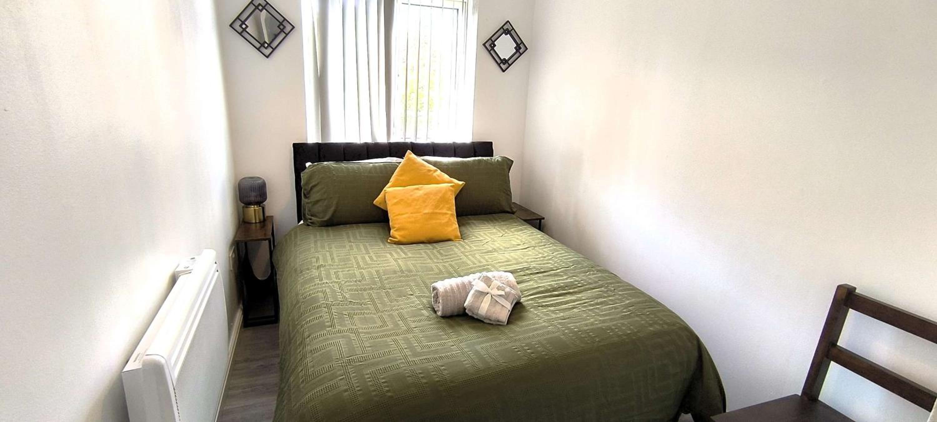 Three-Bedroom Apartment photo 2