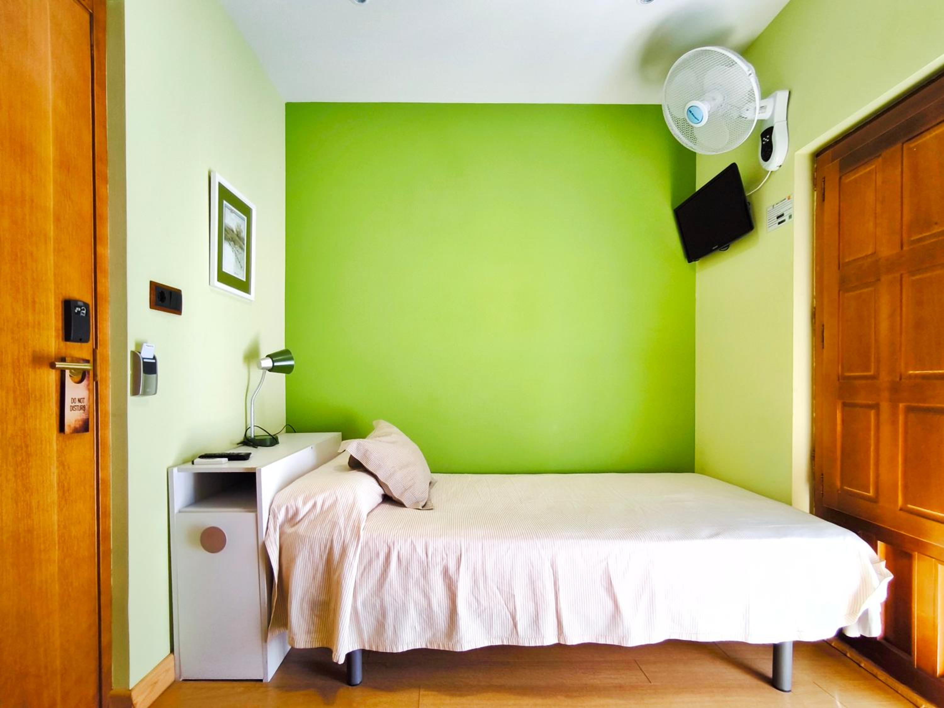 Single Room with Disbality Access photo 3
