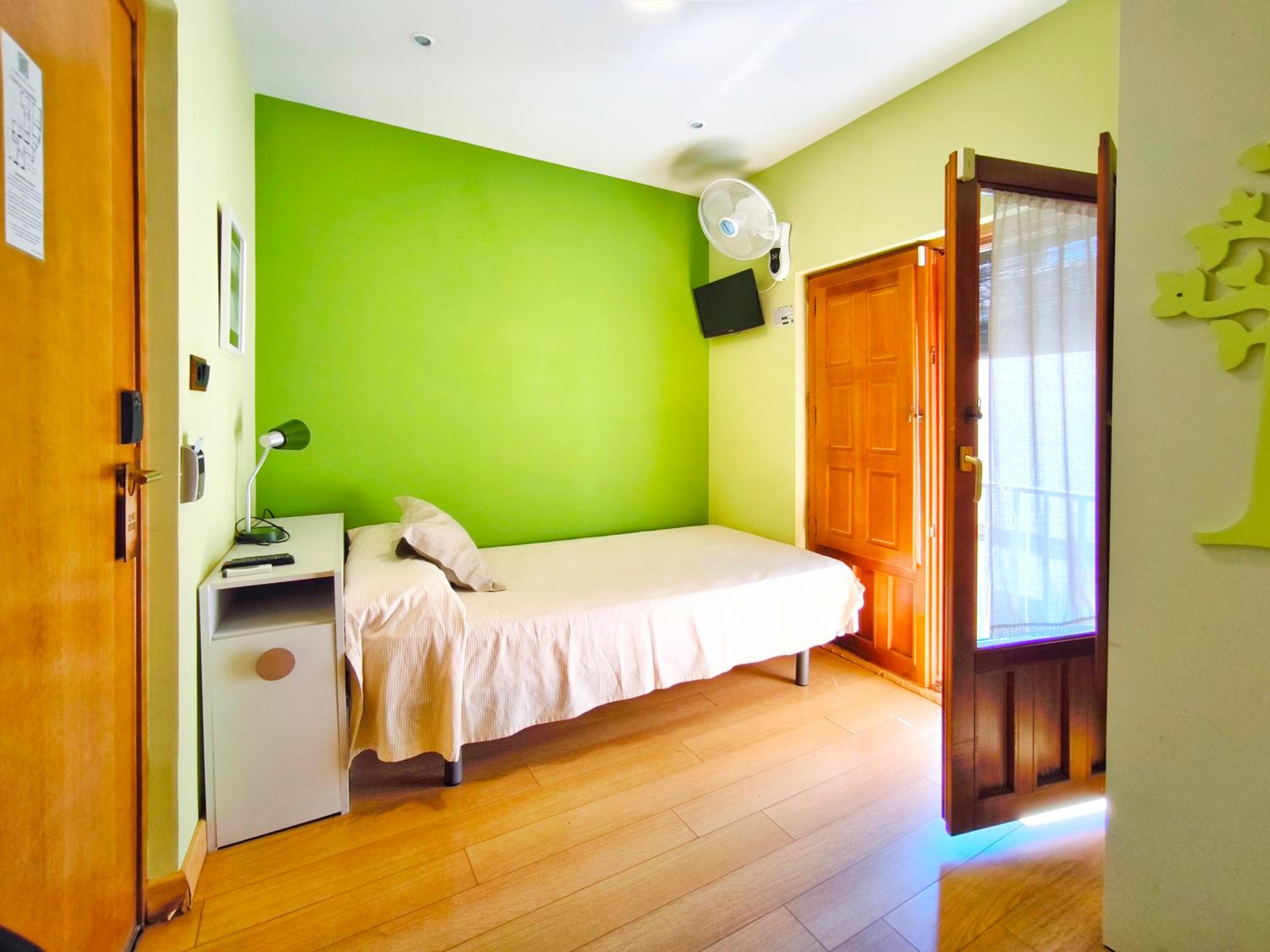Single Room with Disbality Access photo 2