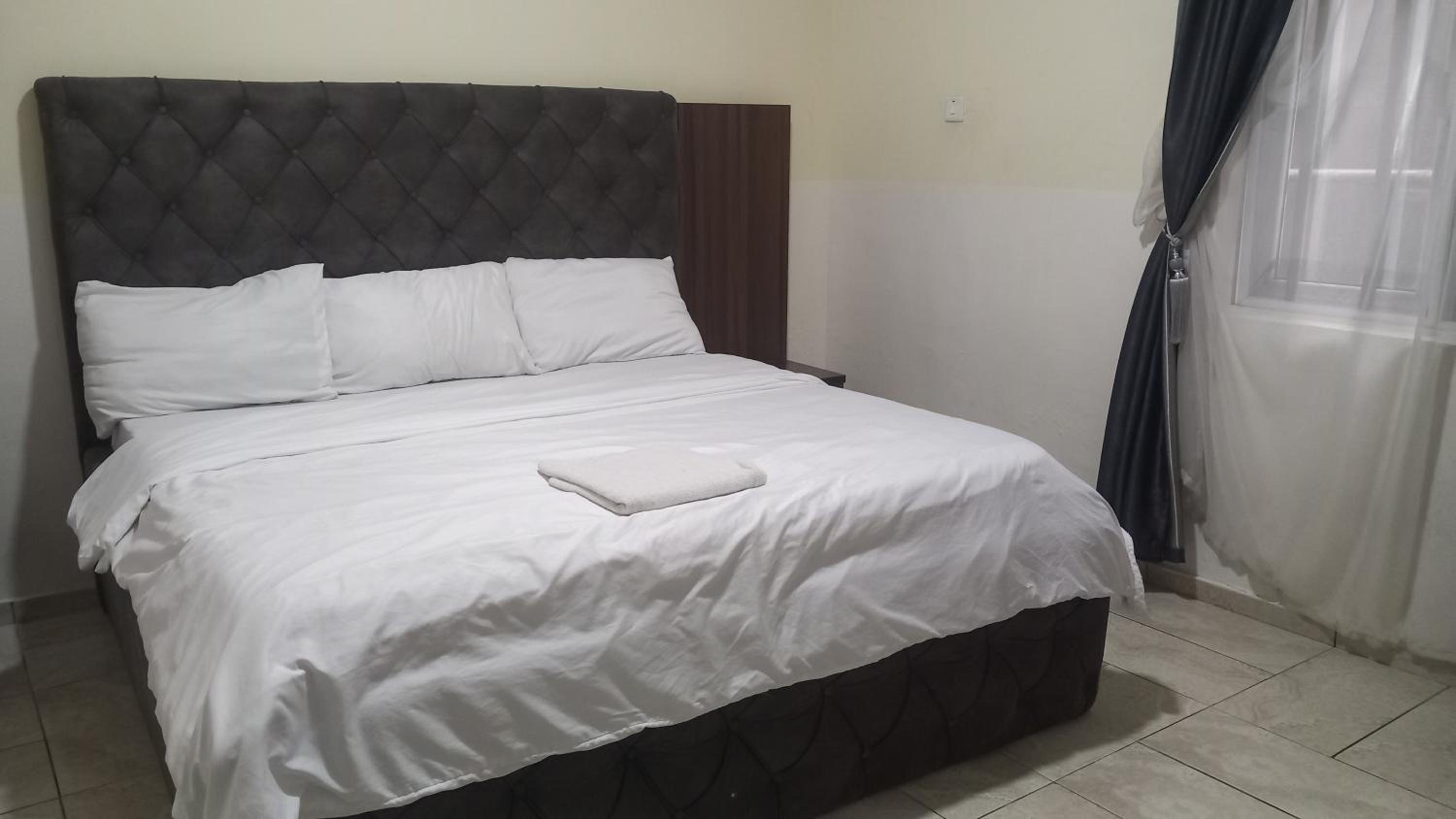 Standard Double Room photo 3
