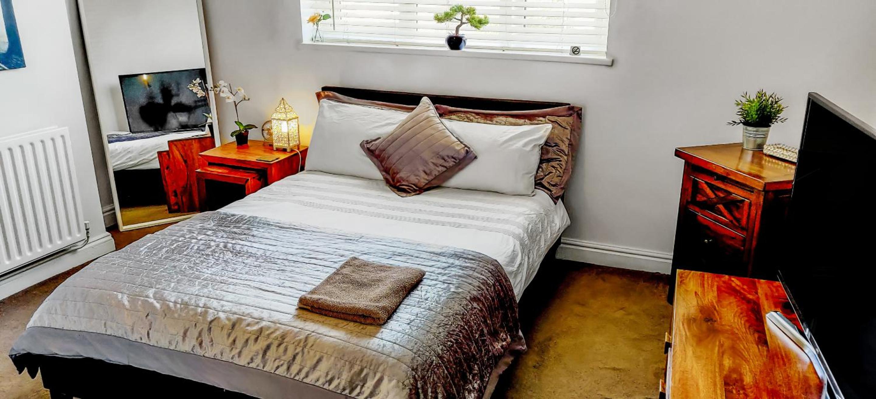 Double Room with Shared Bathroom photo 1